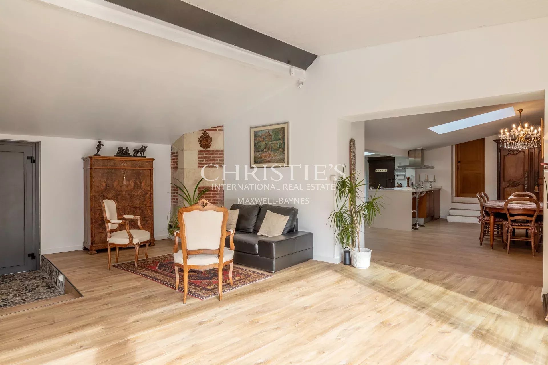 5 Bedroom Villa/Townhouse's Image 10
