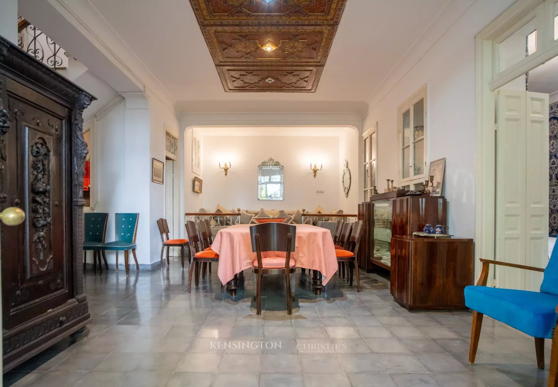 6 Bedroom Villa/Townhouse's Image 23