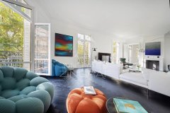 Luxury 5-Bedroom Family Apartment for Sale in Paris 16th Arr. — photo 1 of 2