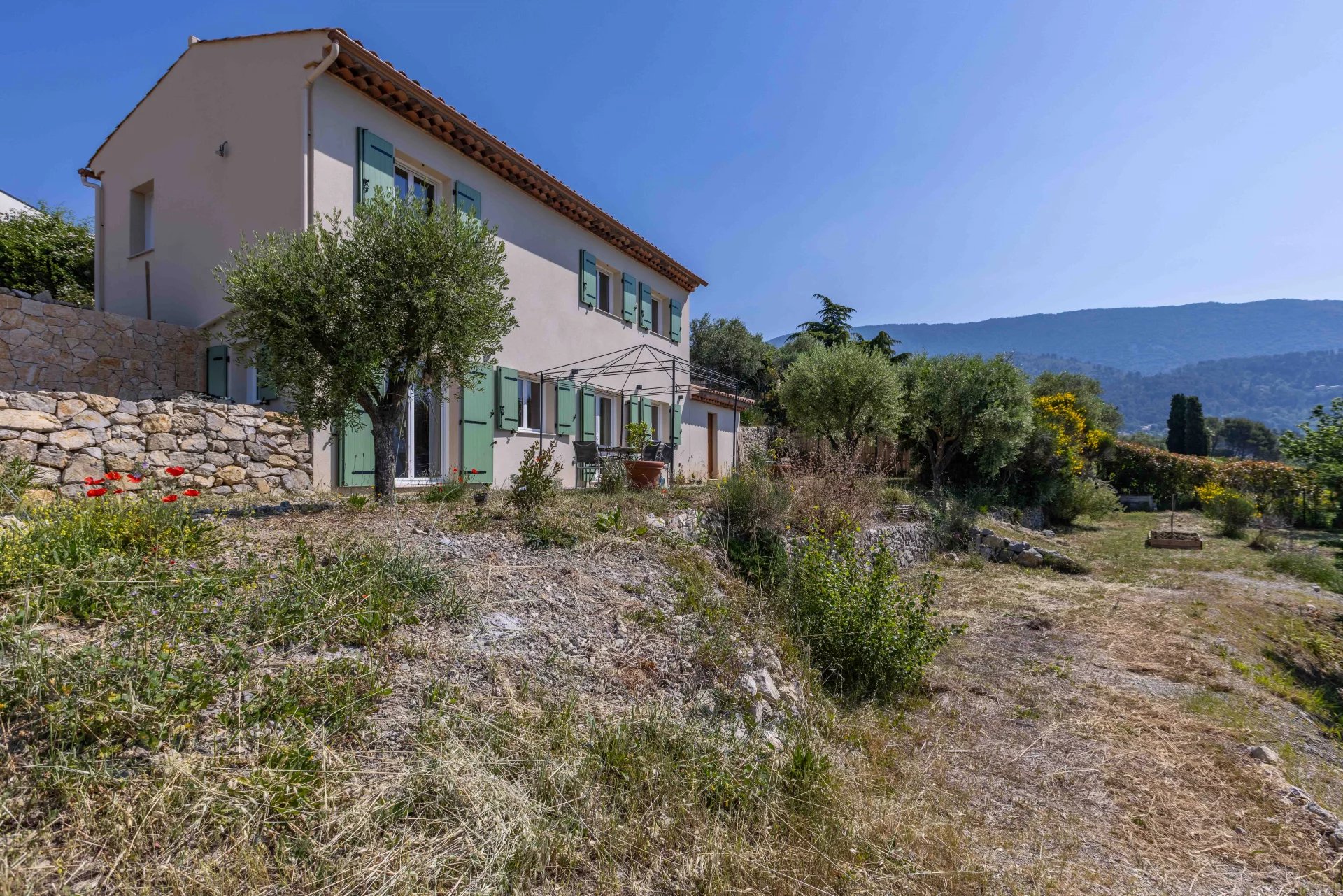Levens Villa individuelle 4-5 pièces 119 m² de 2023 / résidentiel / vue dégagée collines et montagnes / position dominante / exposition SUD