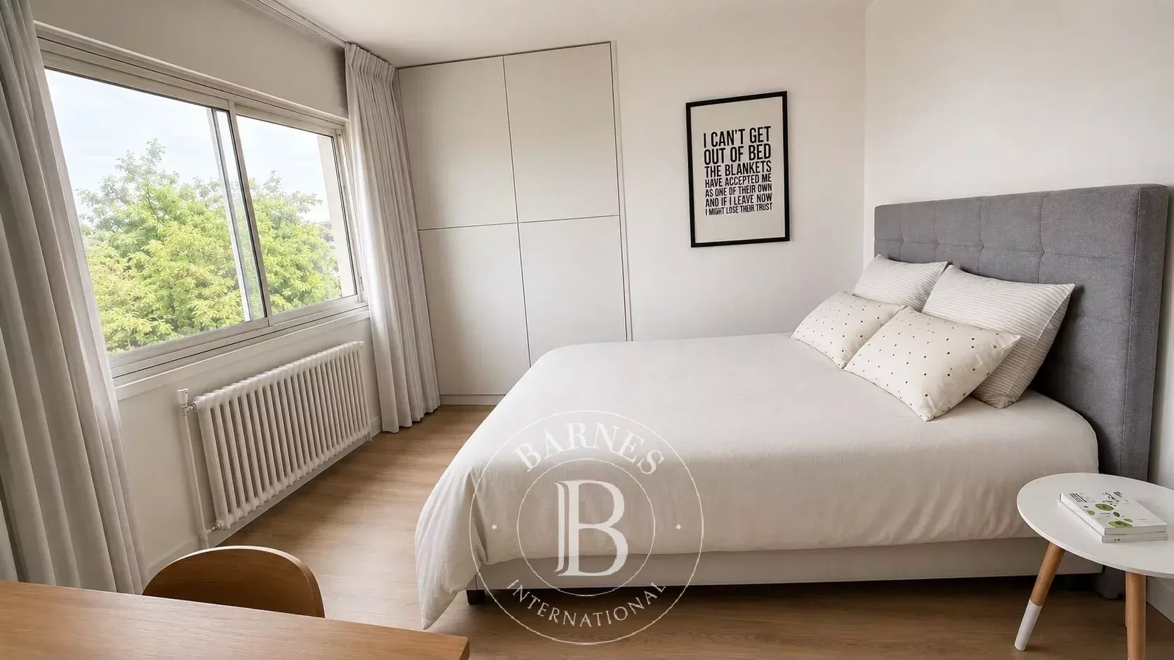Neuilly-sur-Seine  - Apartment 2 Bedrooms - picture 4