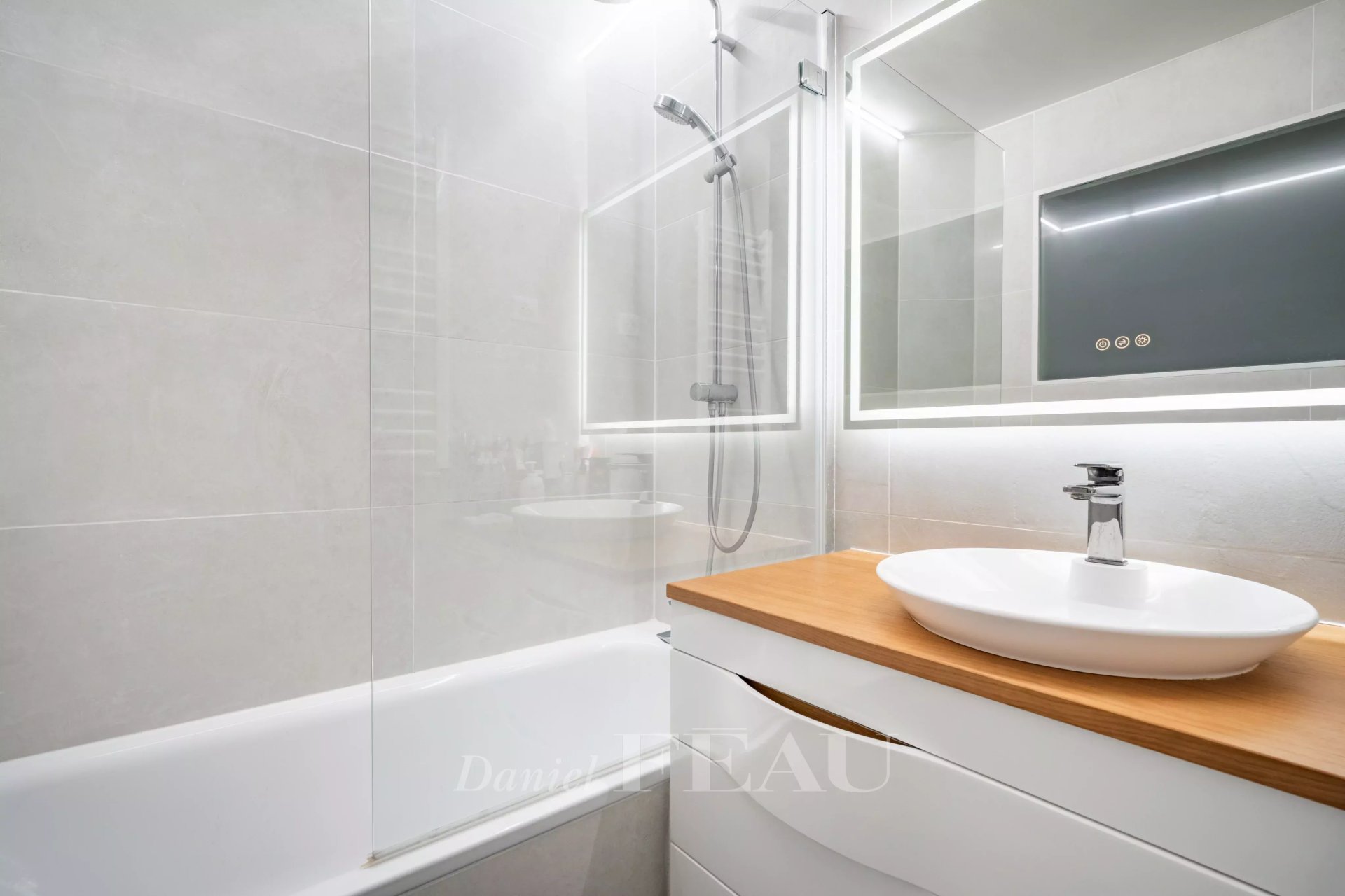 2 Bedroom Apartment/Flat's Image 10