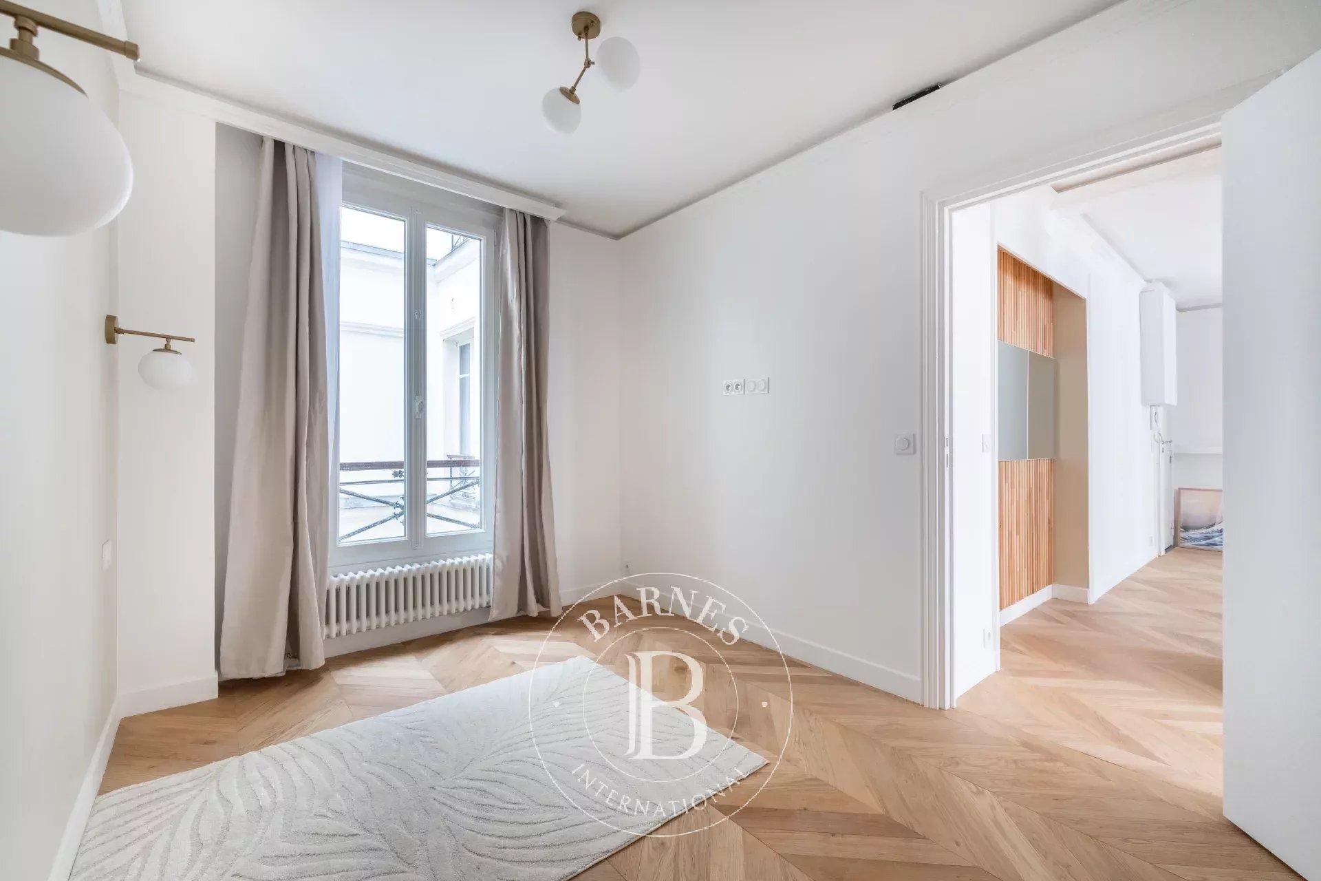 Daire Paris 4ème - picture 13