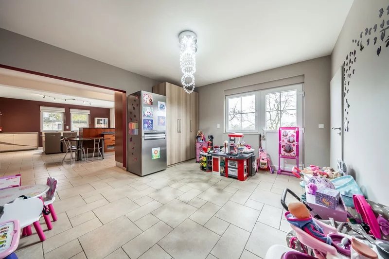 Sale House Ferrières