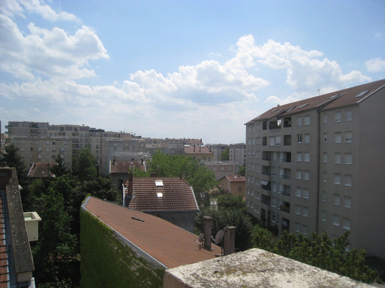 3075992 Location Villeurbanne