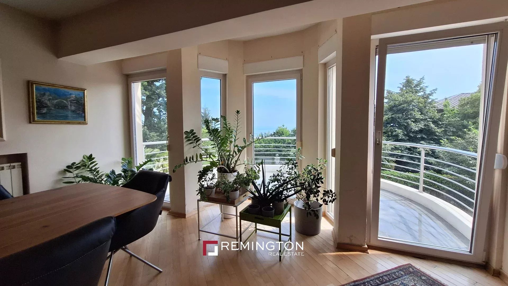 9 Bedroom Villa/Townhouse's Image 23