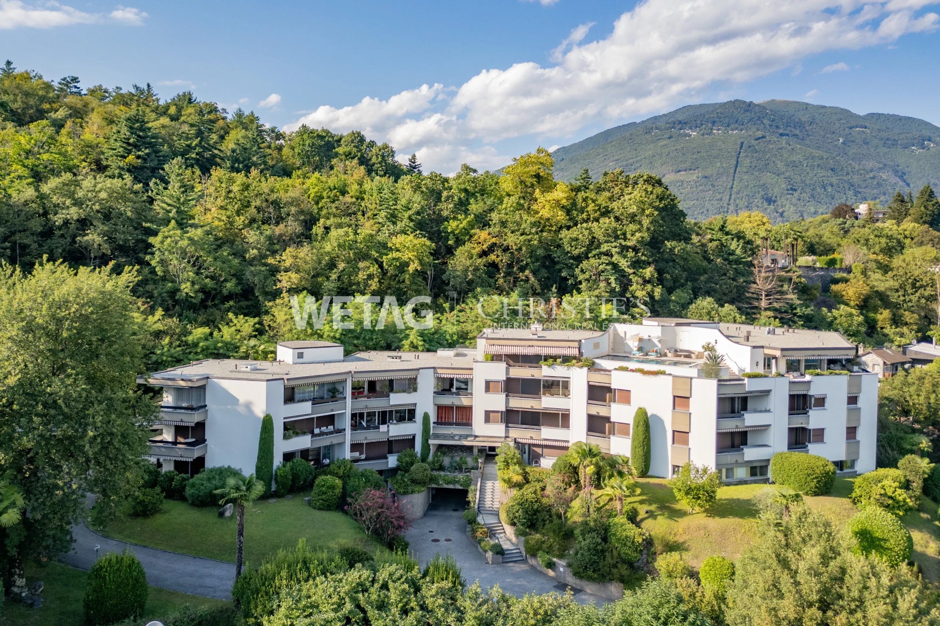 2 Bedroom Apartment/Flat's Image 11