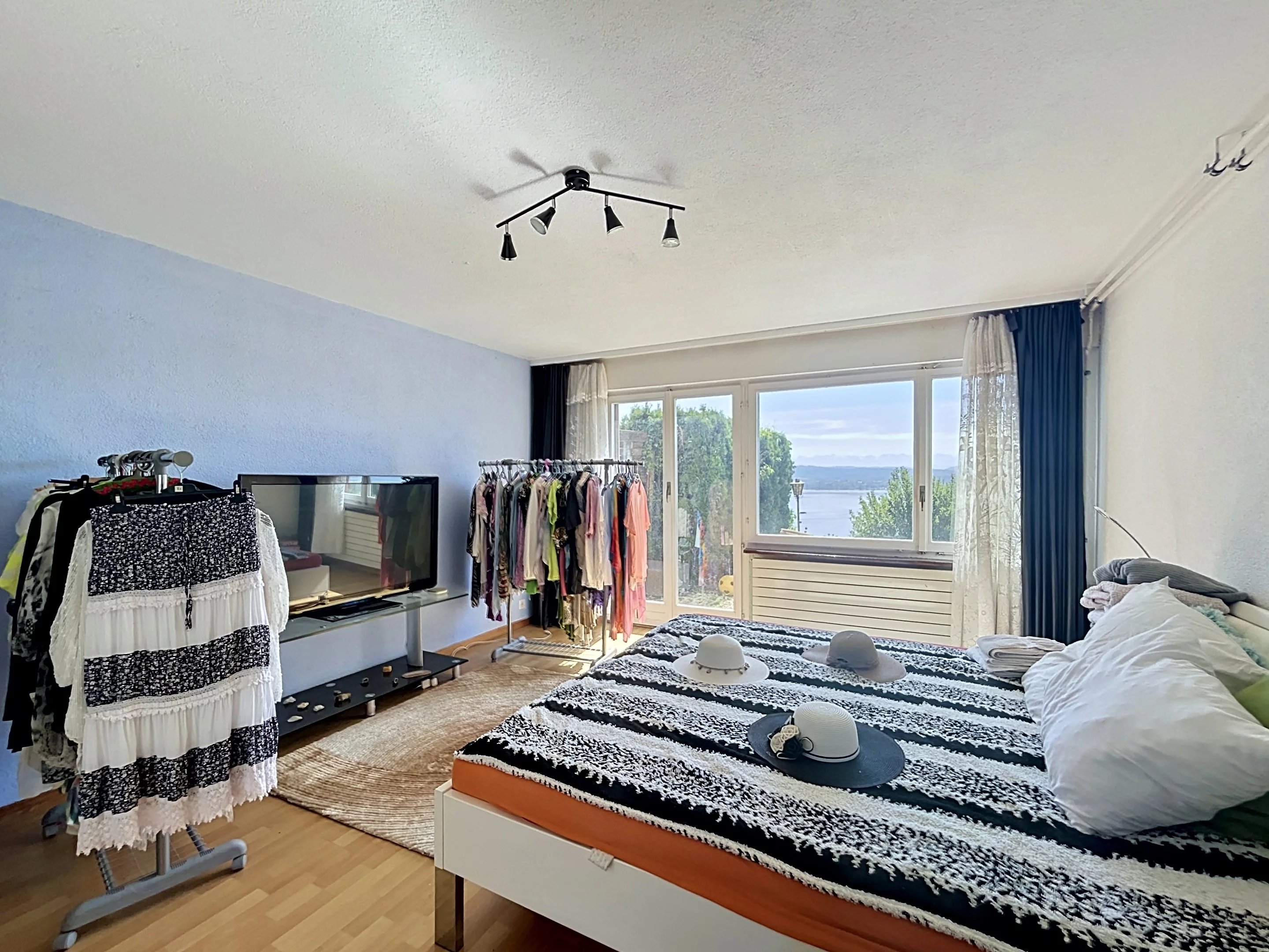Villa avec vue imprenable sur le lac de Morat
