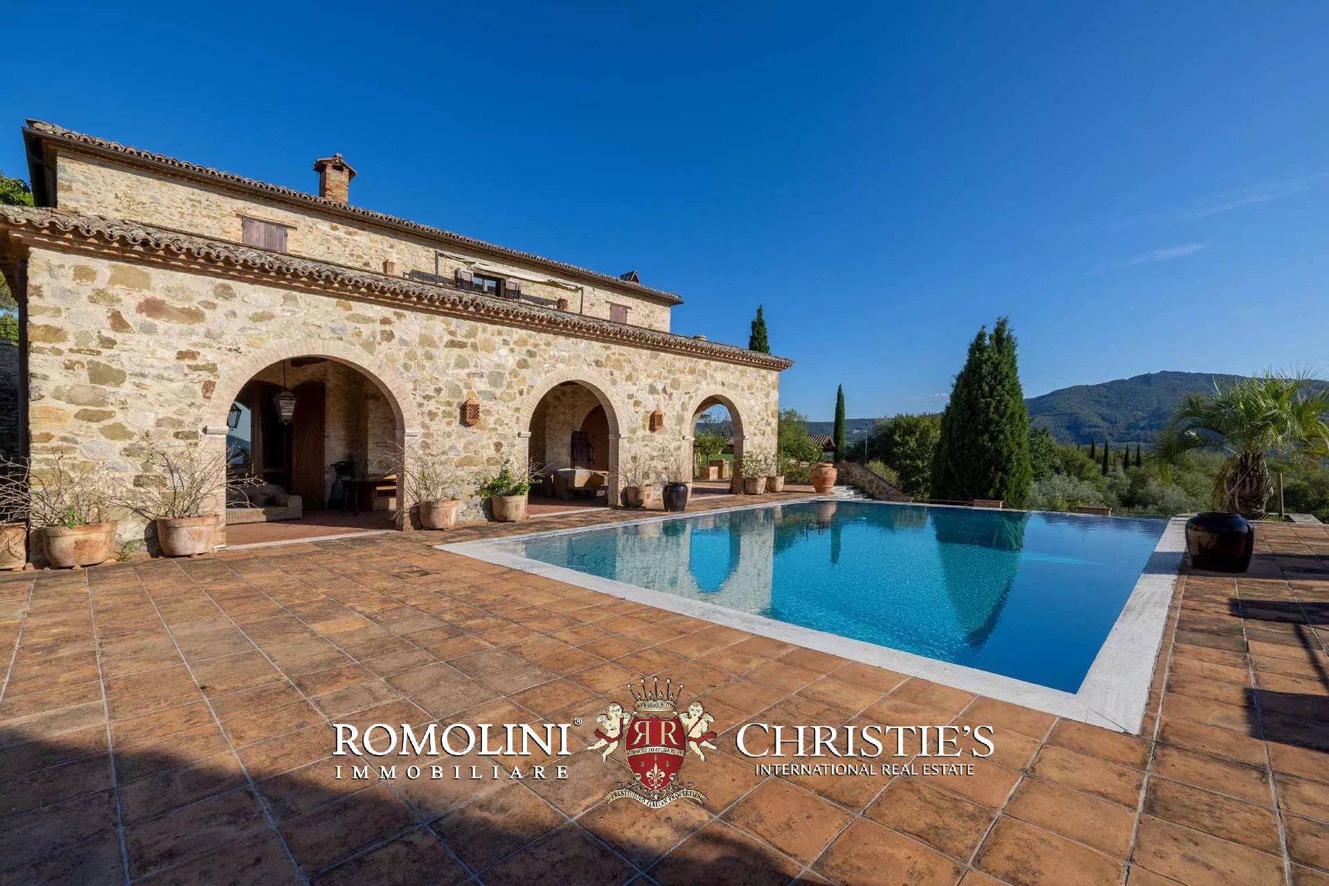10 Bedroom Villa/Townhouse's Image 24