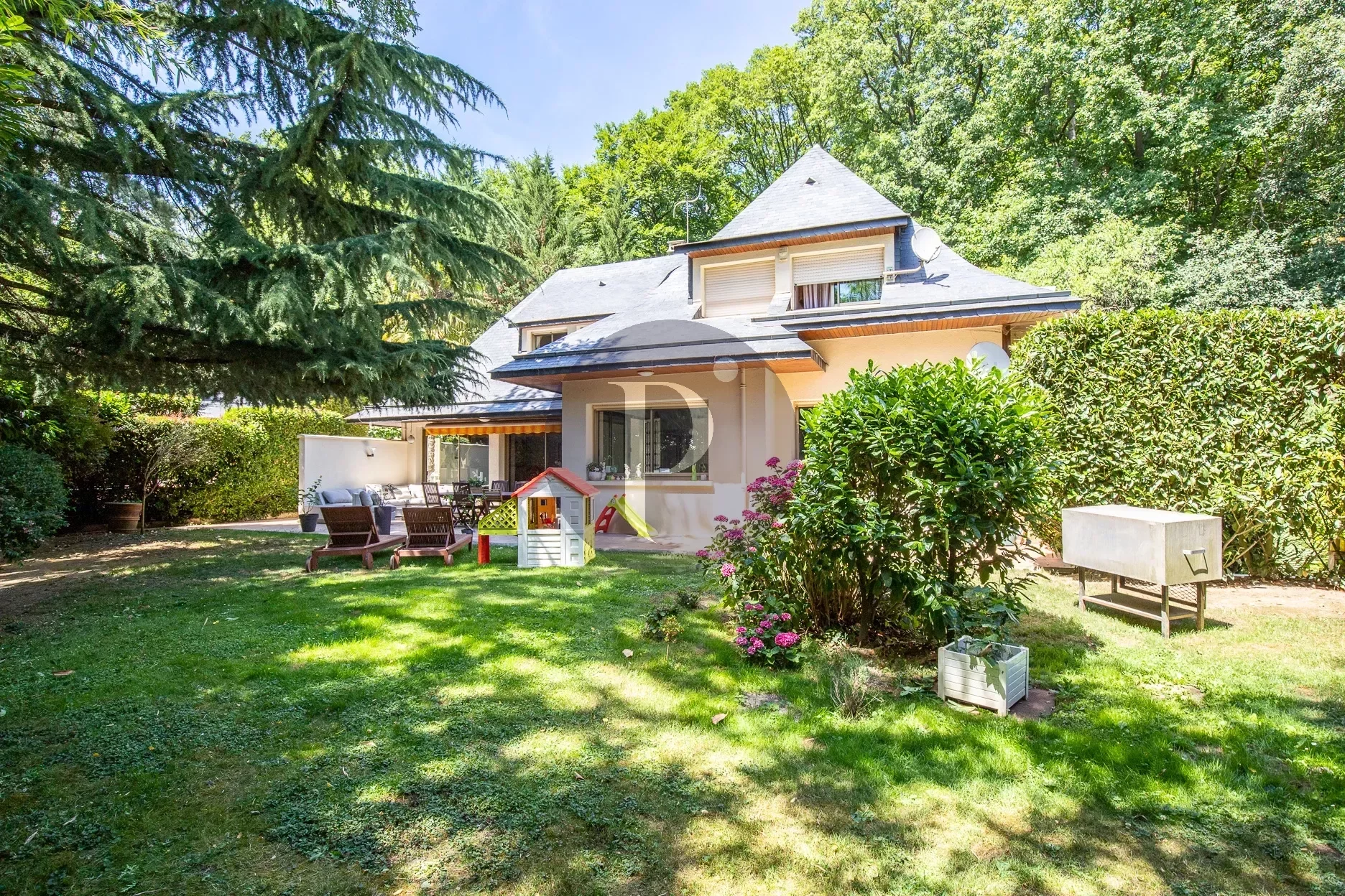 vente-maison-7-pieces-verrieres-le-buisson-83877564