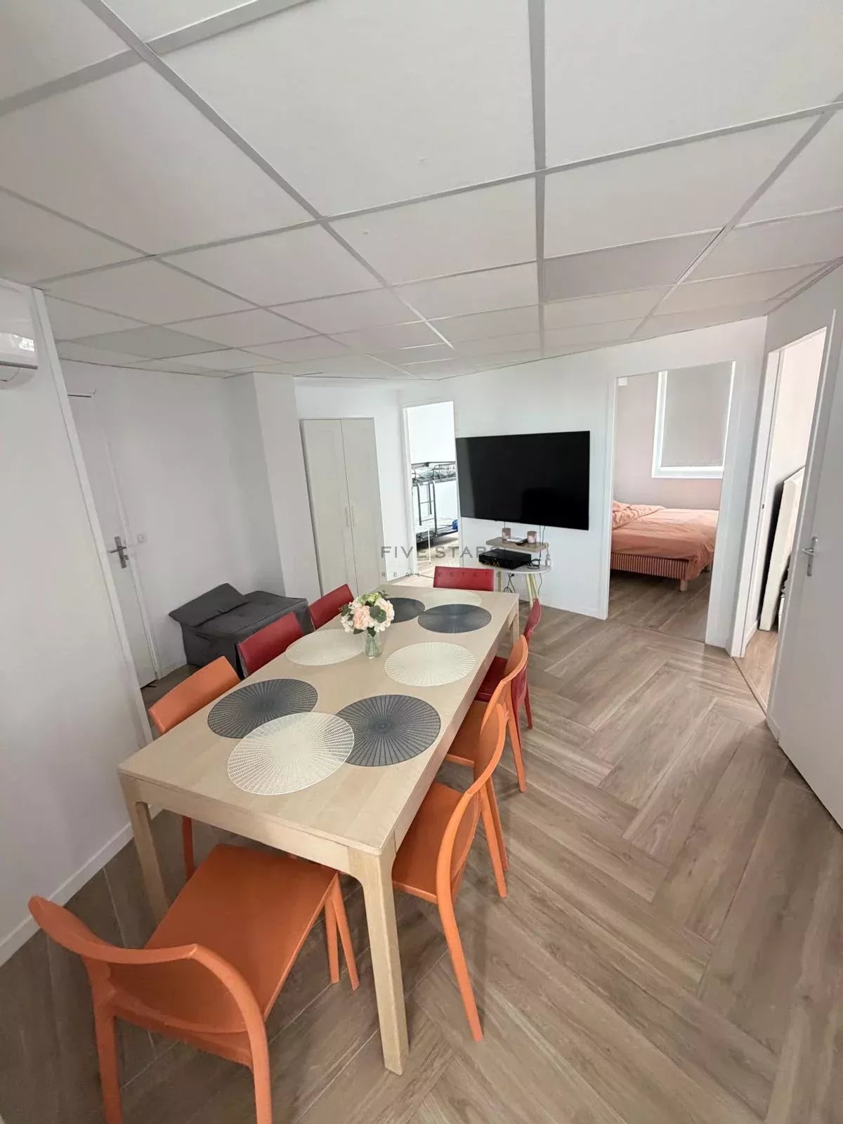 Agence immobilière de 