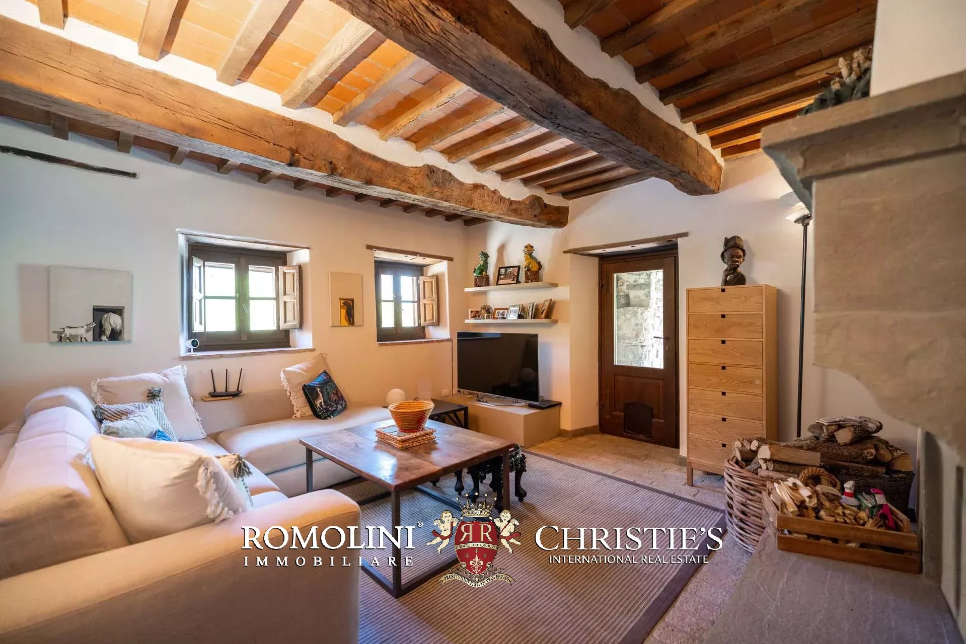 9 Bedroom Villa/Townhouse's Image 31
