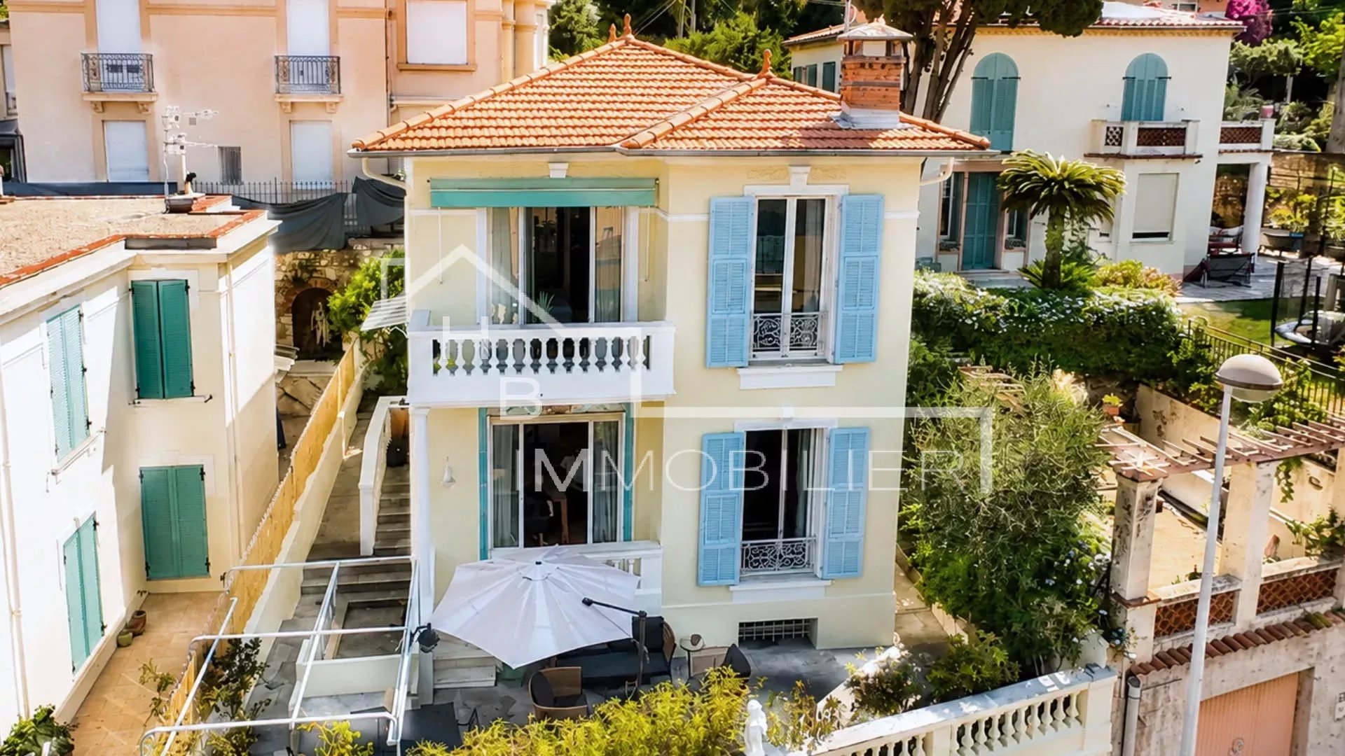 Agence immobilière de 