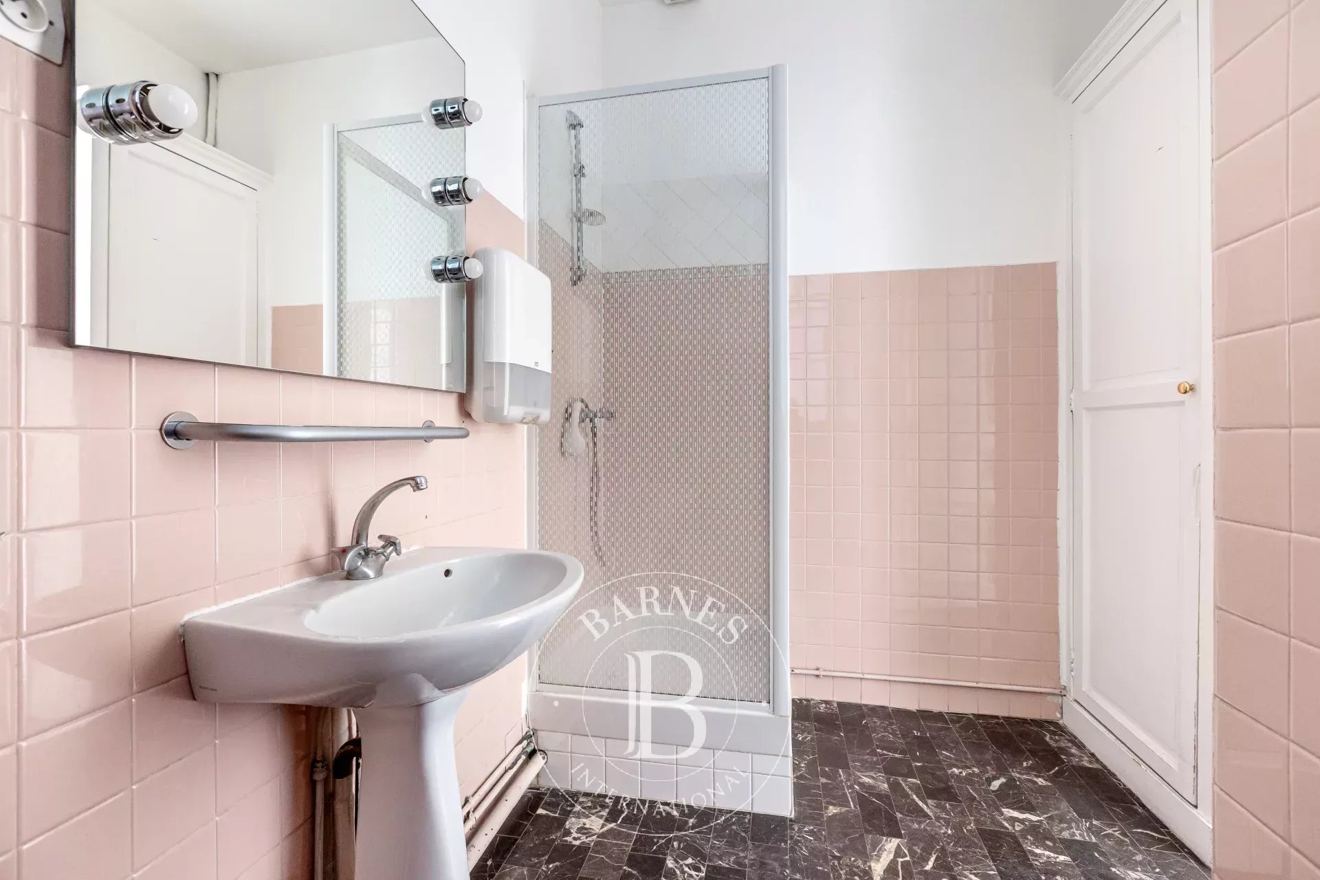 Daire Paris 16ème - picture 10