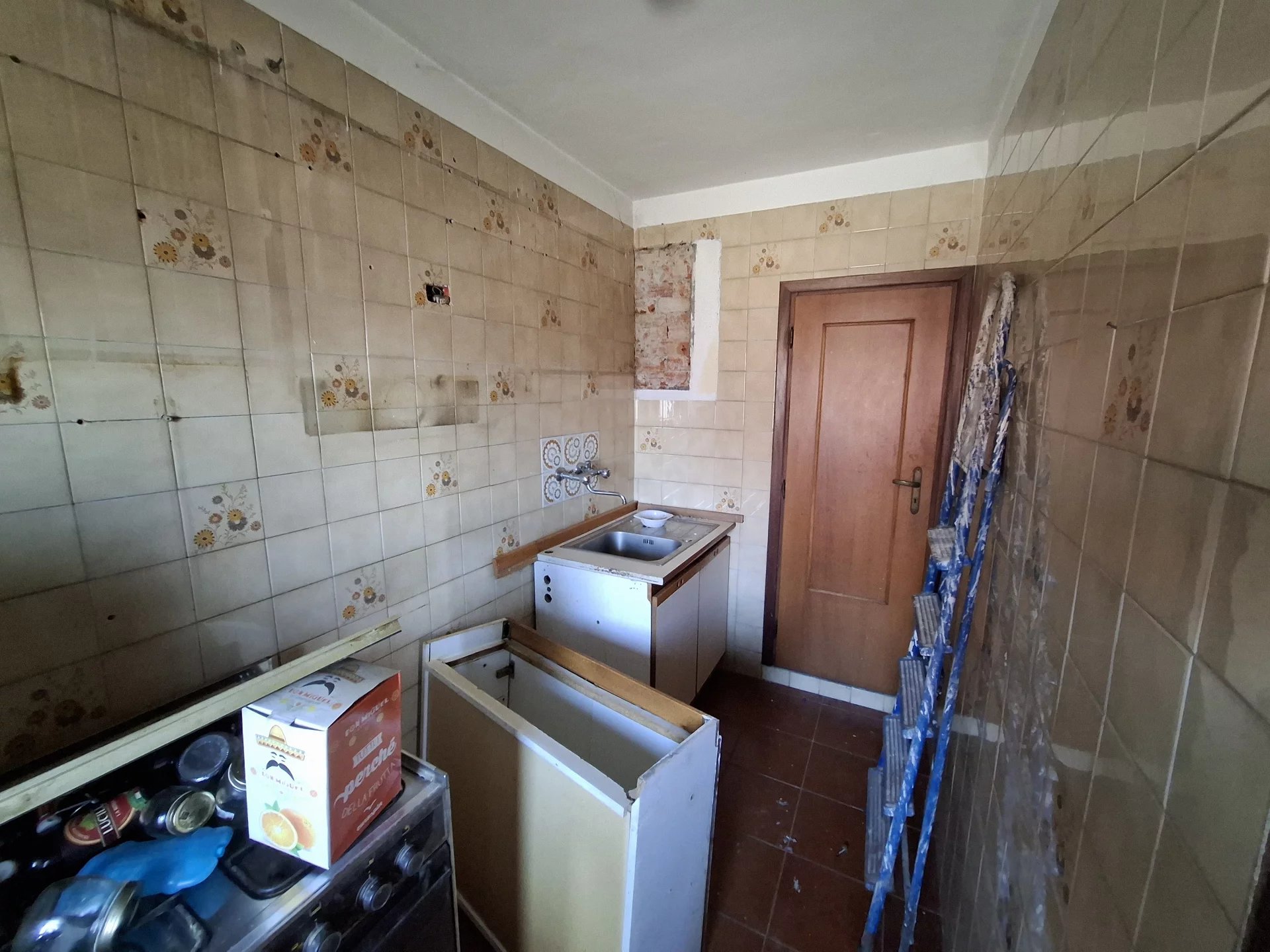 CASA DI AMPIA METRATURA A ROCCA