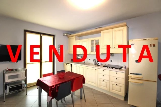 BILOCALE CON TERRAZZO