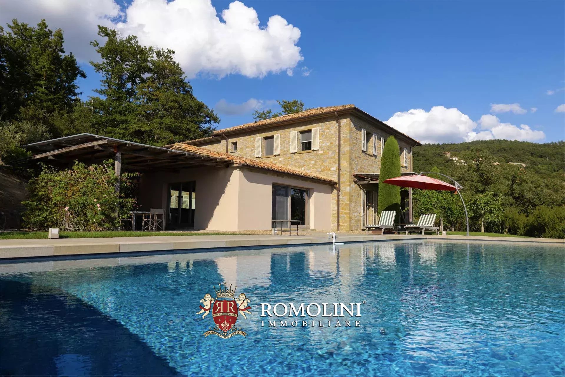 4 Bedroom Villa/Townhouse's Image 4