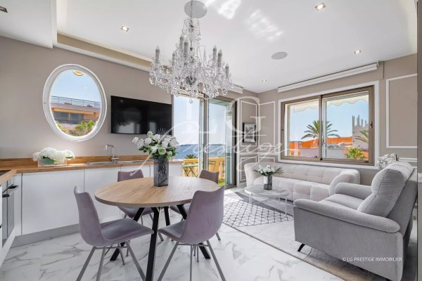 2-Bedroom Apartment in Cannes — photo 2