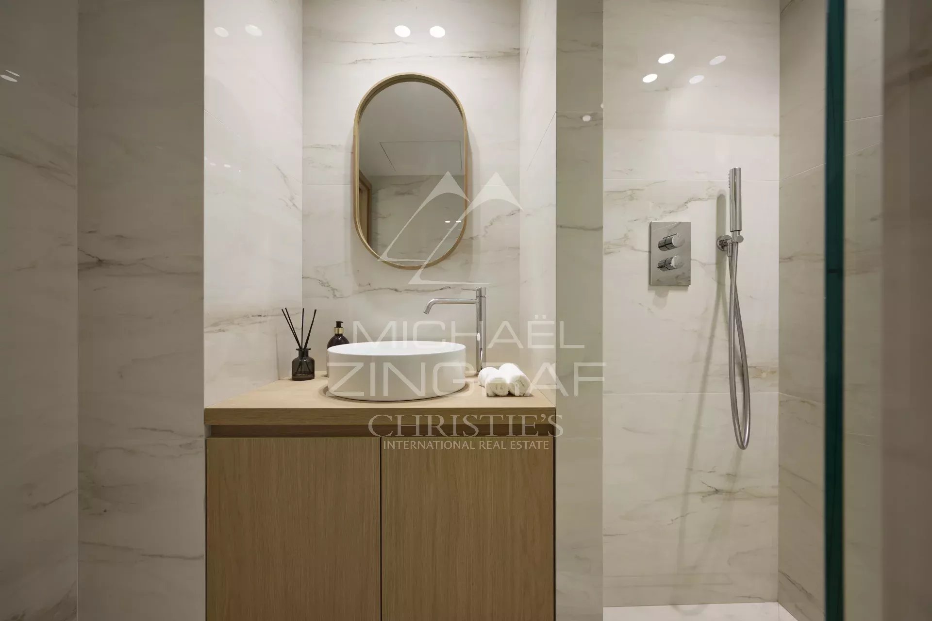 3 Bedroom Apartment/Flat's Image 6