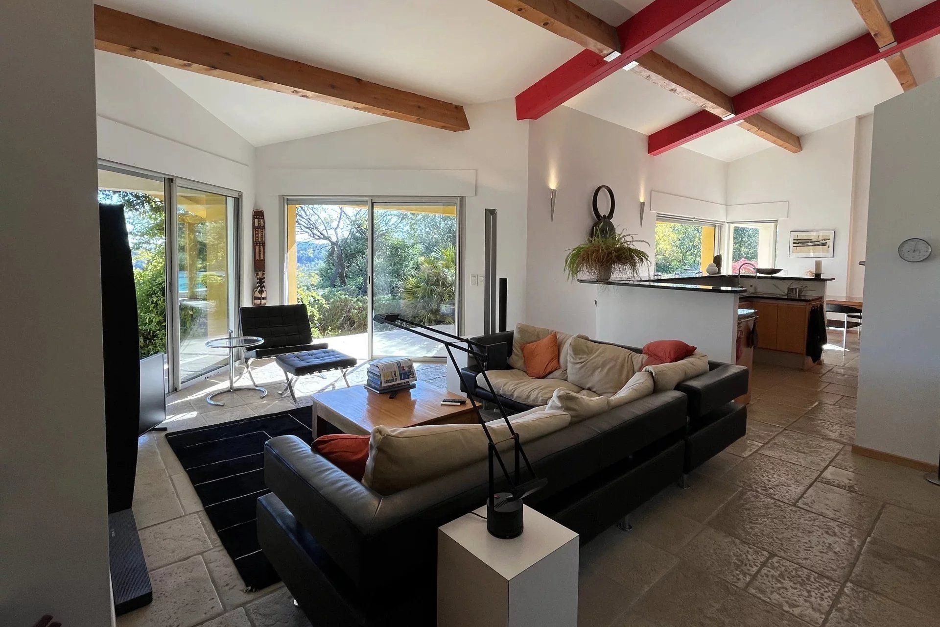 Single-storey villa on top location - SEILLANS