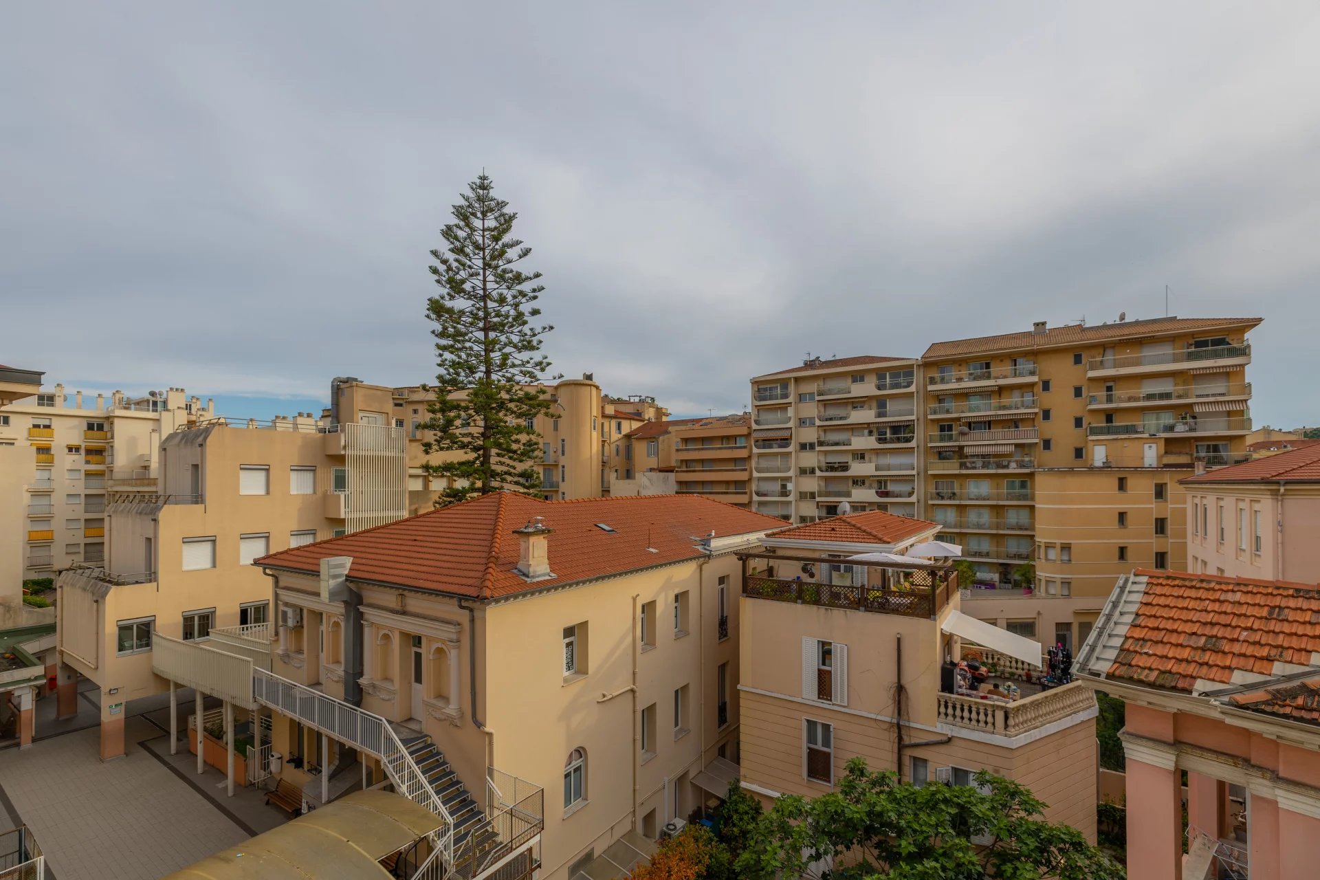 Menton centre, Grand 2 Pièces, Bourgeois