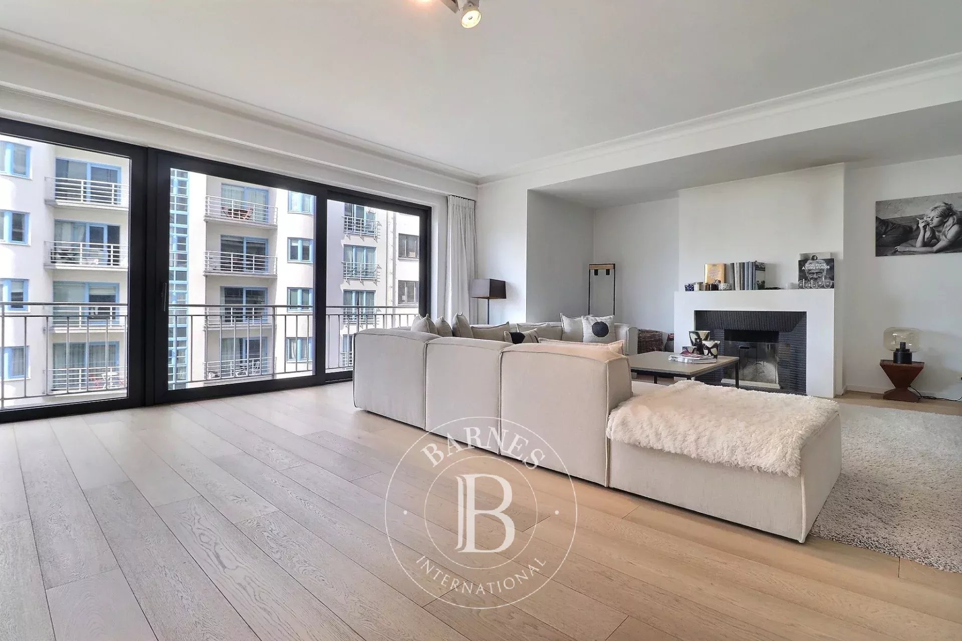 Bois de la Cambre - 4bedroom apartment + terrace + parking lot