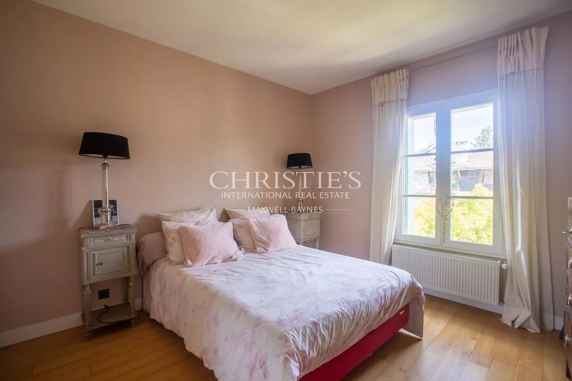 5 Bedroom Villa/Townhouse's Image 36