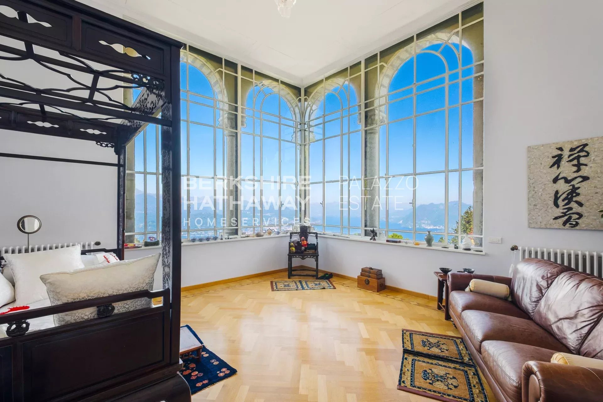 Historic Panoramic Villa with Botanical Park and Lake View