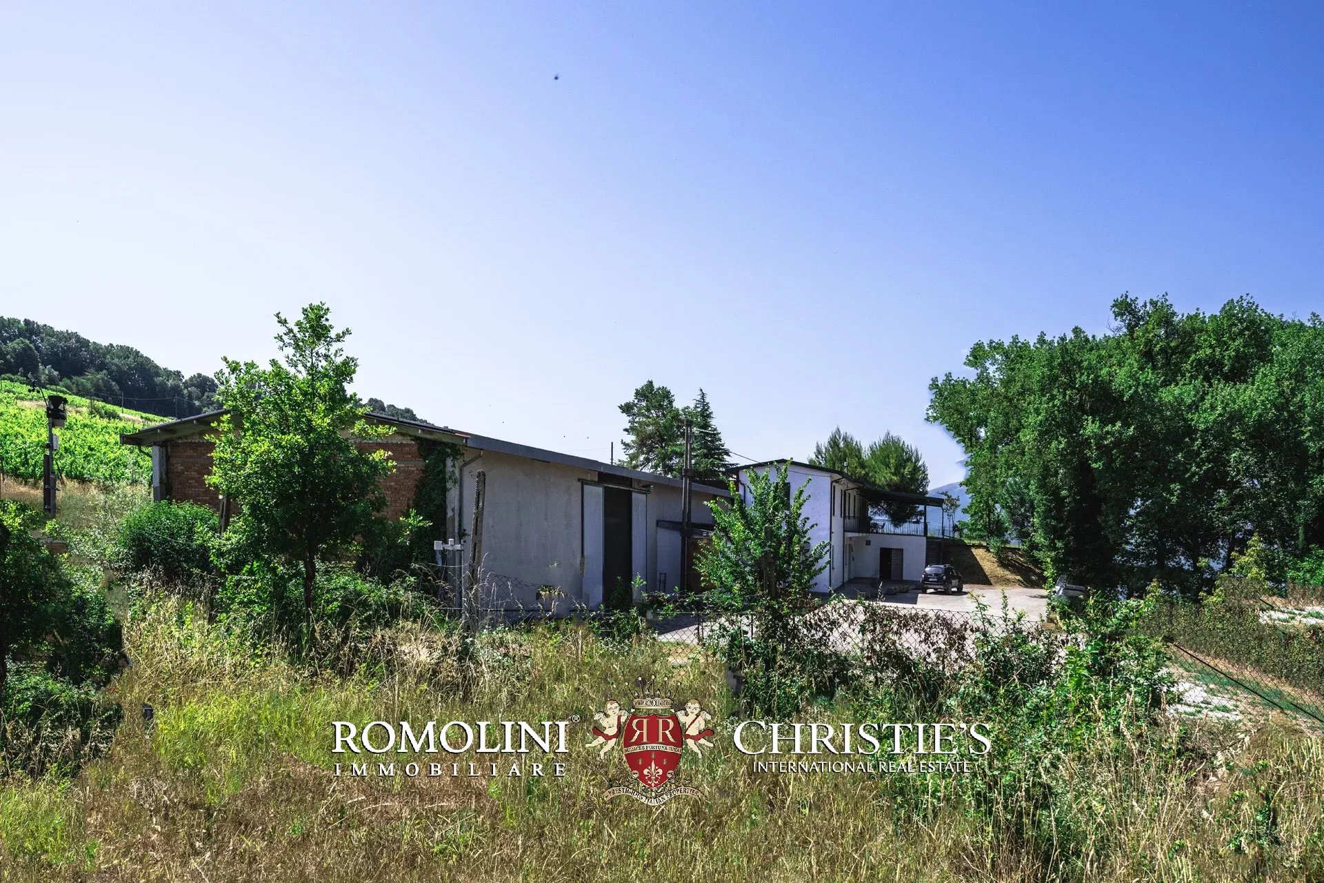3 Bedroom Vineyard's Image 36