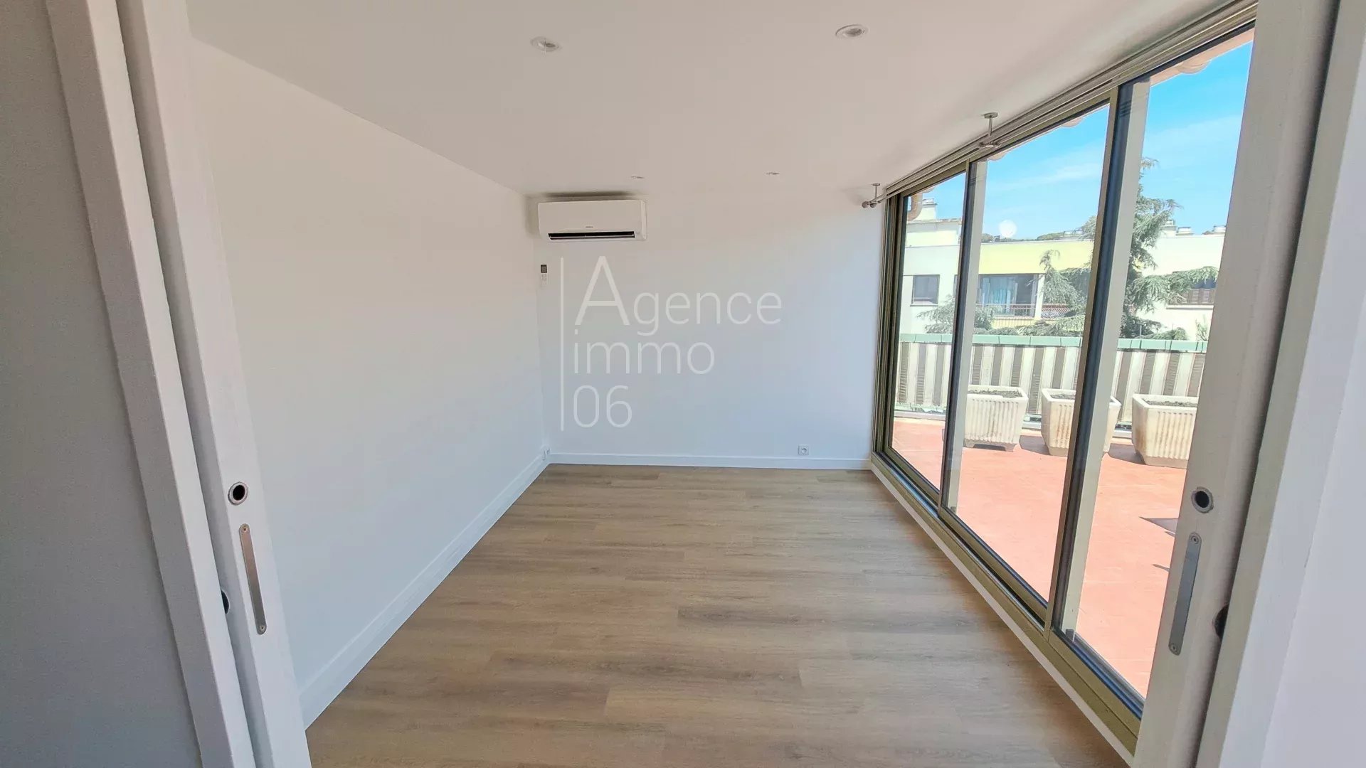 Le Cannet toit terrasse à louer