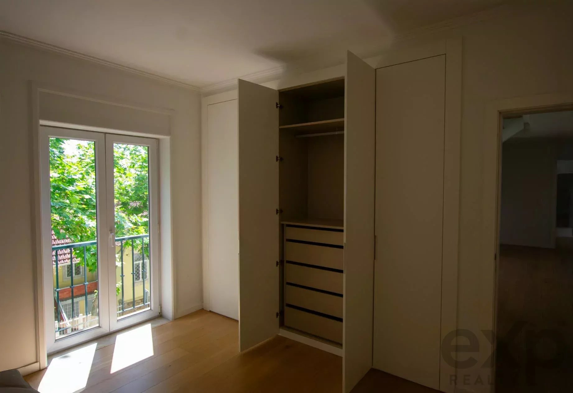 Penthouse Luxury with Sea & Harbour Views in Prime Estoril 85996079 image 4