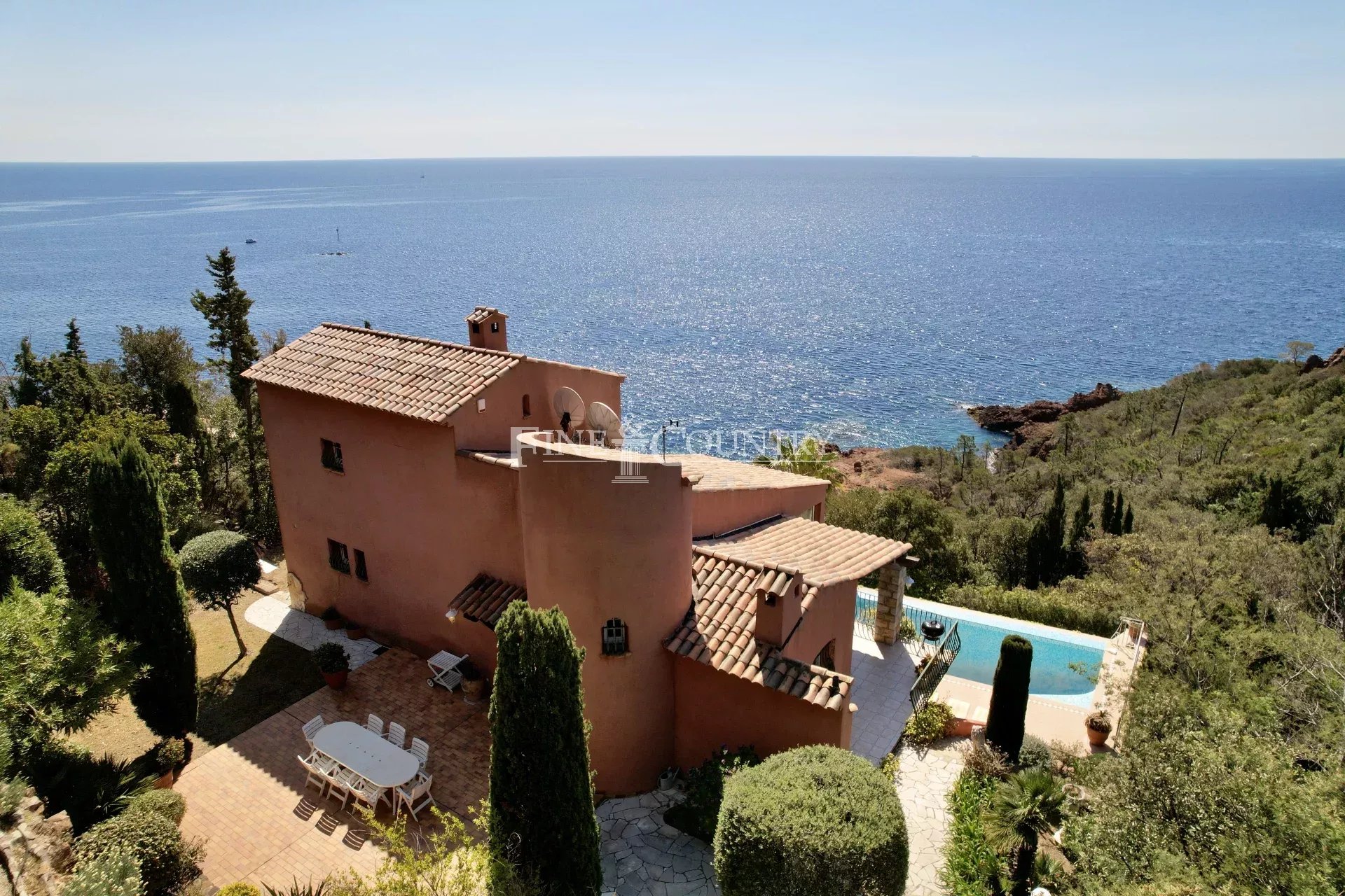 Photo of Villa for sale in Miramar near Theoule-sur-Mer