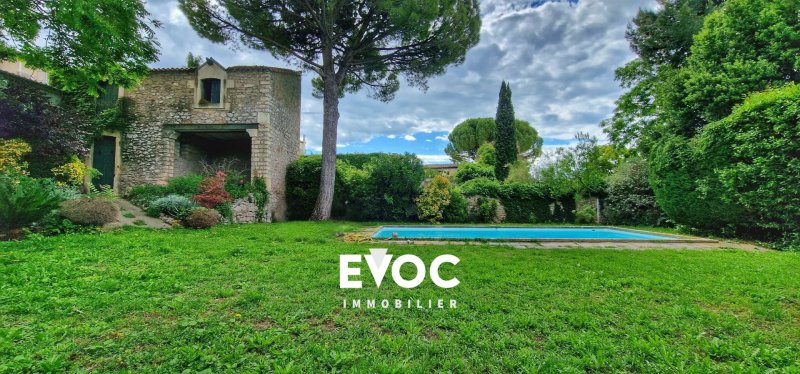 Photo 9 — Maison de maître XIXᵉ à vendre à Montbazin – 185 m², chai, piscine, jardin et dépendances
