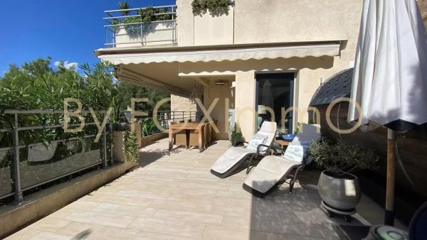 Exceptional flat for sale - Prestige and comfort in a small co-ownership of 5 lots ,Cagnes Castle view — photo 7