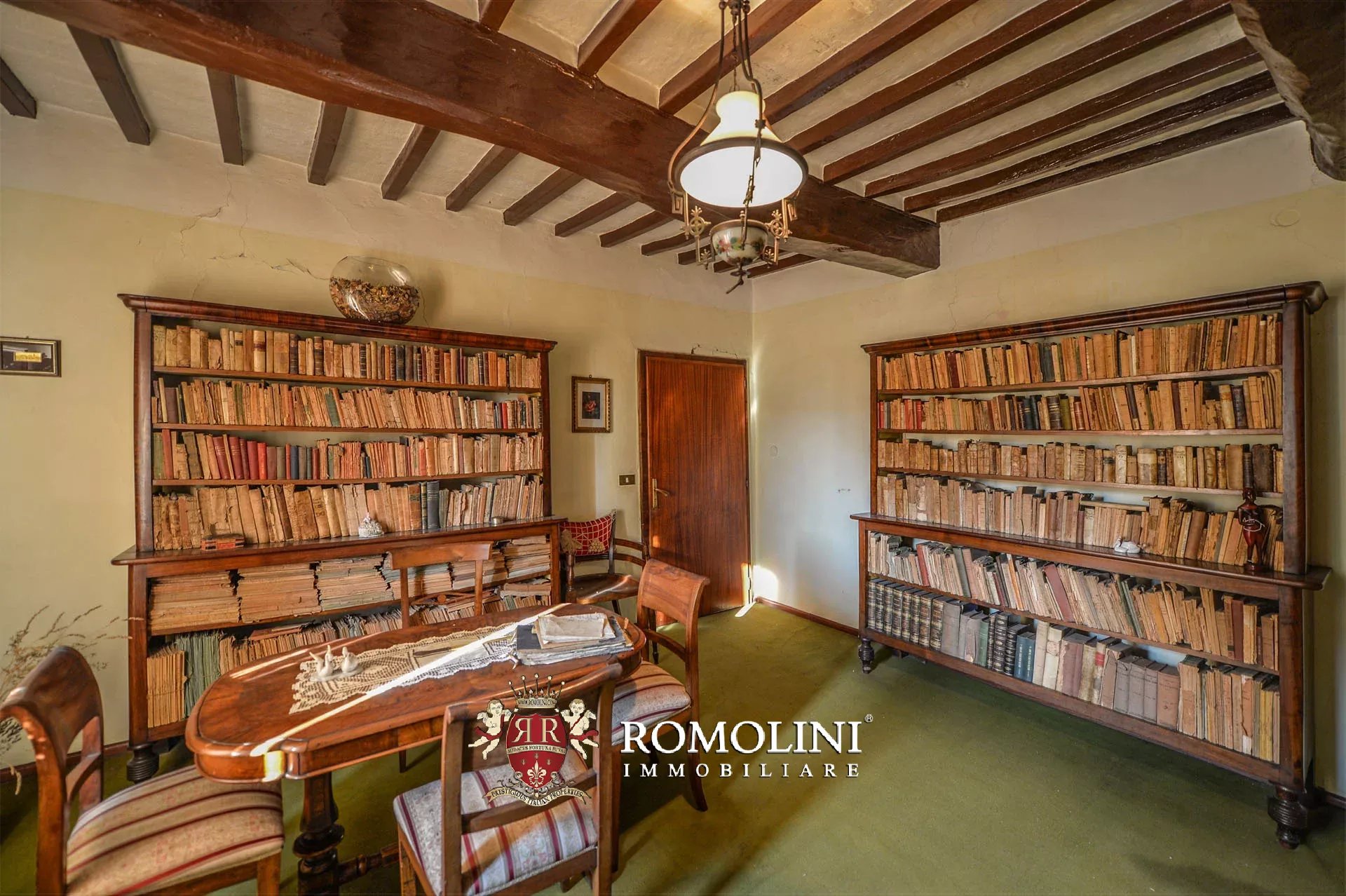 7 Bedroom Villa/Townhouse's Image 38