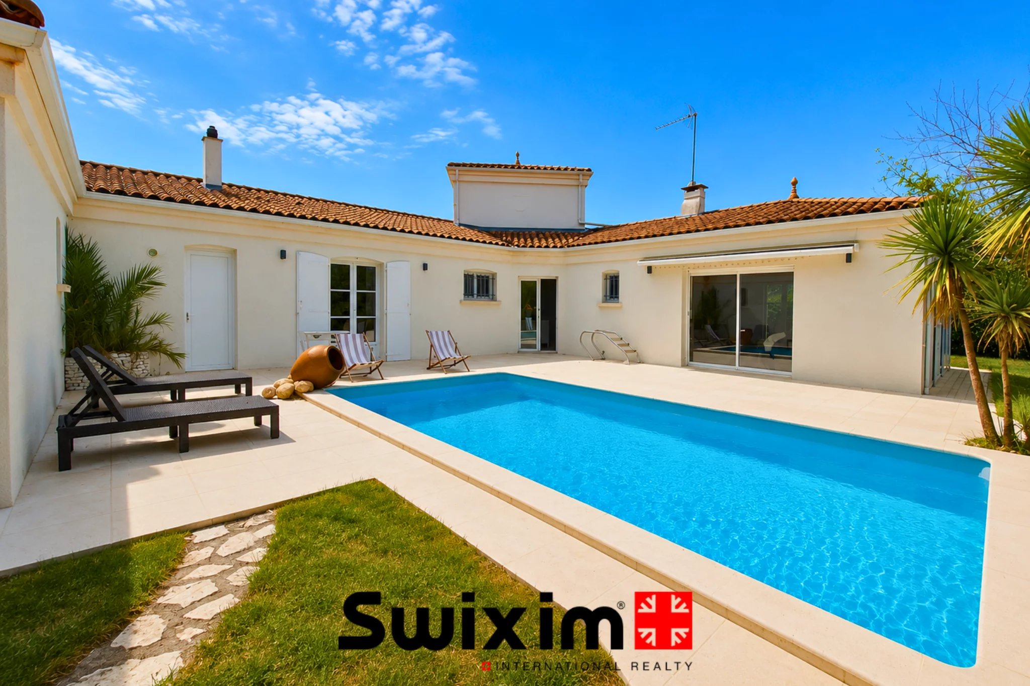 Maison de 255 m² avec dépendance de 67m², piscine et pool house