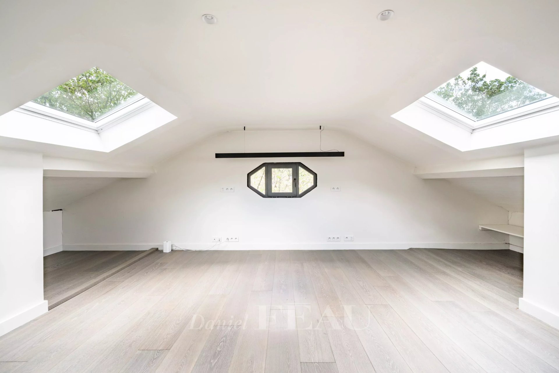 5 Bedroom Villa/Townhouse's Image 17