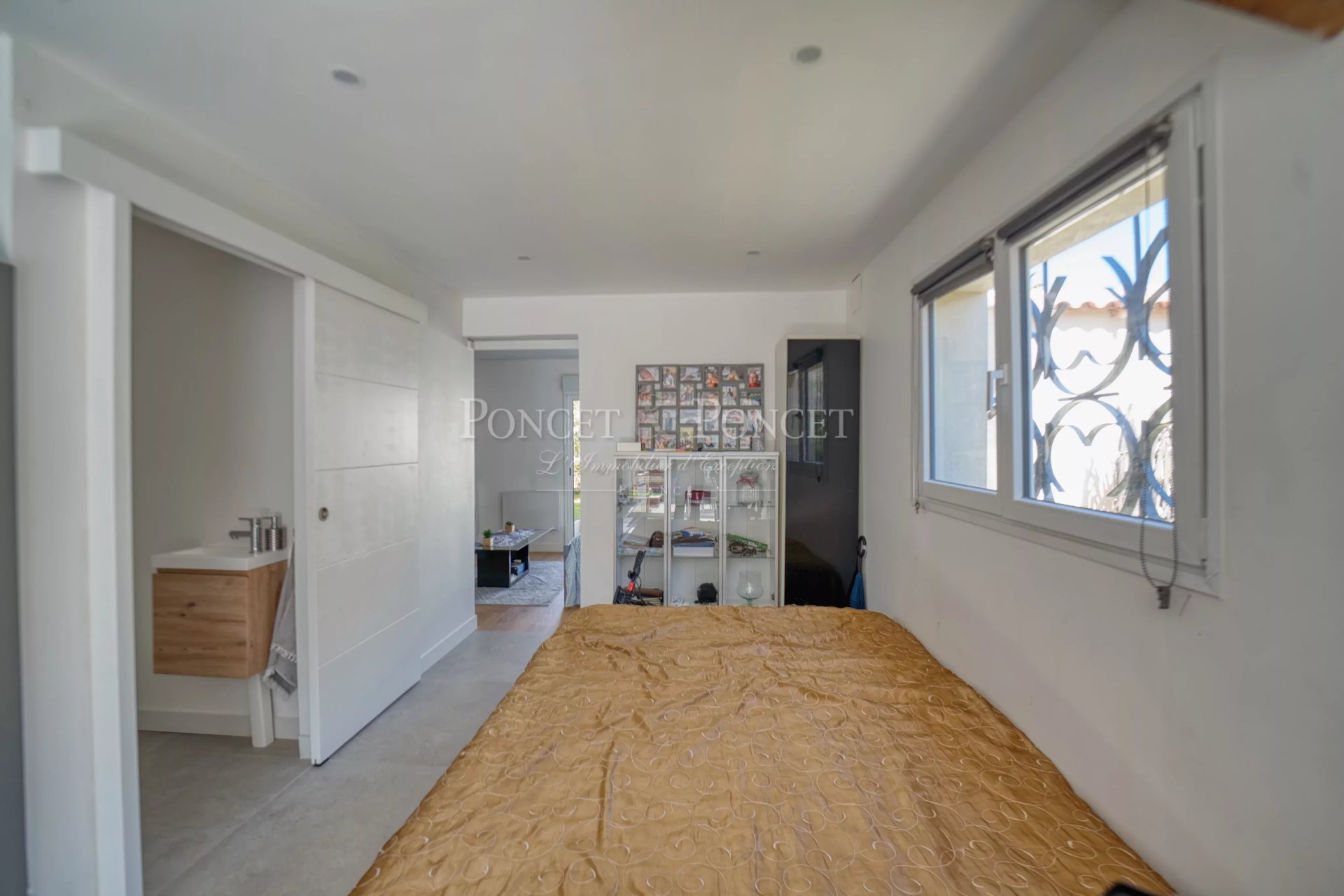 5 Bedroom Villa/Townhouse's Image 16