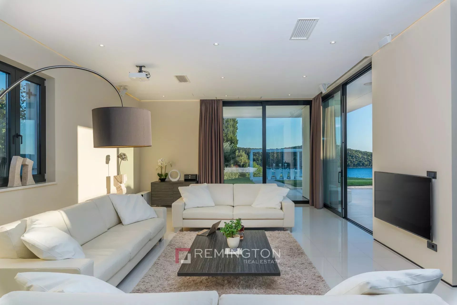 1 Bedroom Villa/Townhouse's Image 3