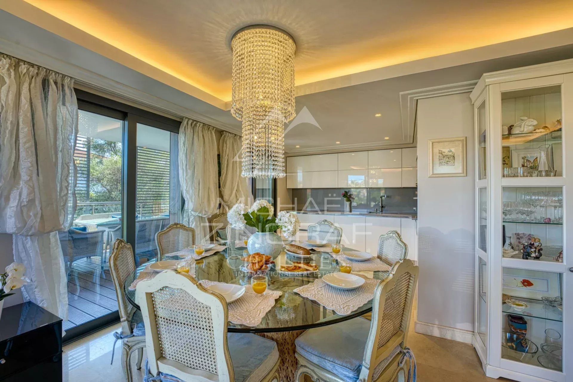 3 Bedroom Apartment/Flat's Image 3