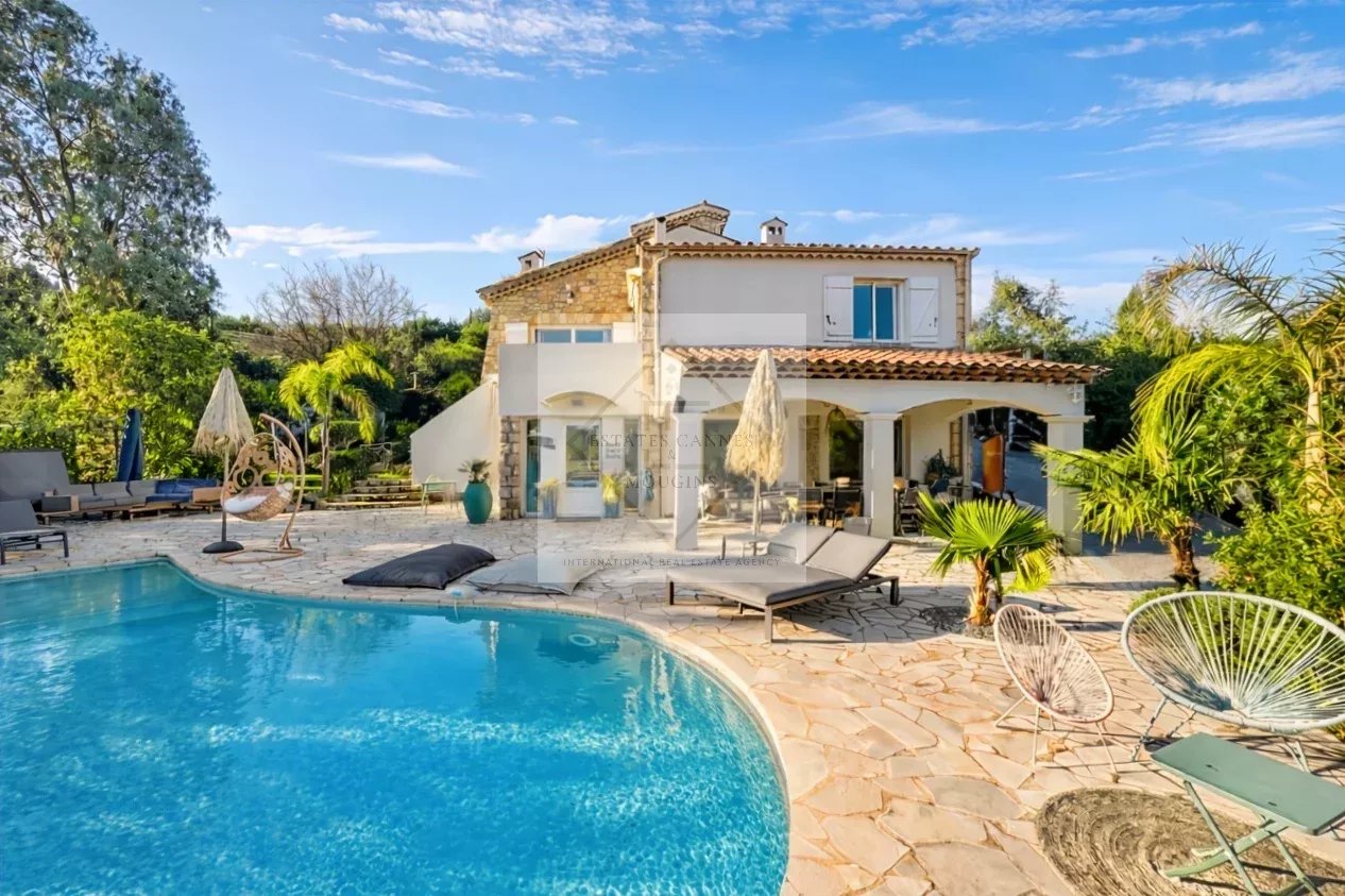 Mandelieu – Opportunité rare : terrain d’exception avec maison existante et projet de villa contemporaine de 600 m² avec permis purgé — photo 3
