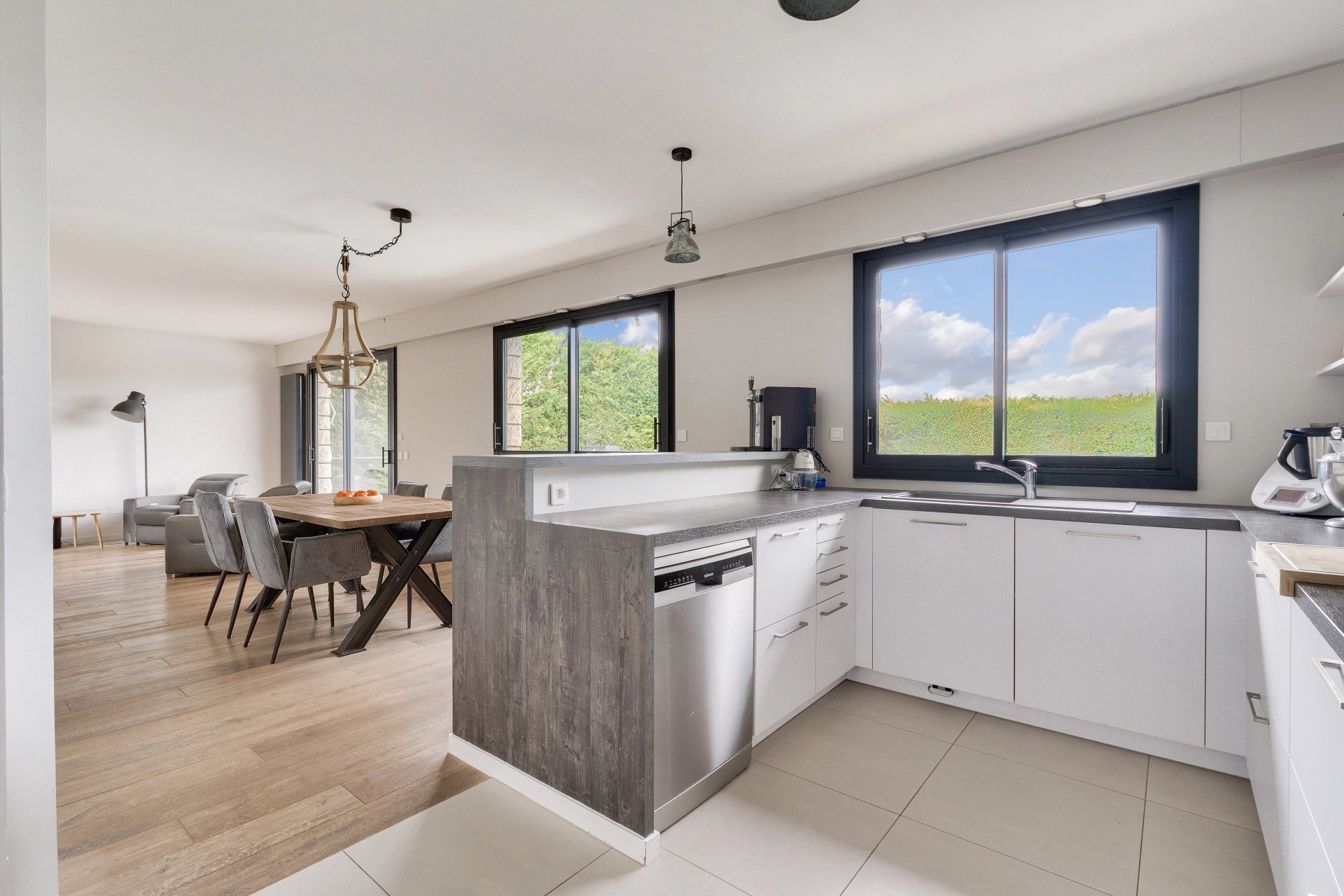 4 Bedroom Villa/Townhouse's Image 4