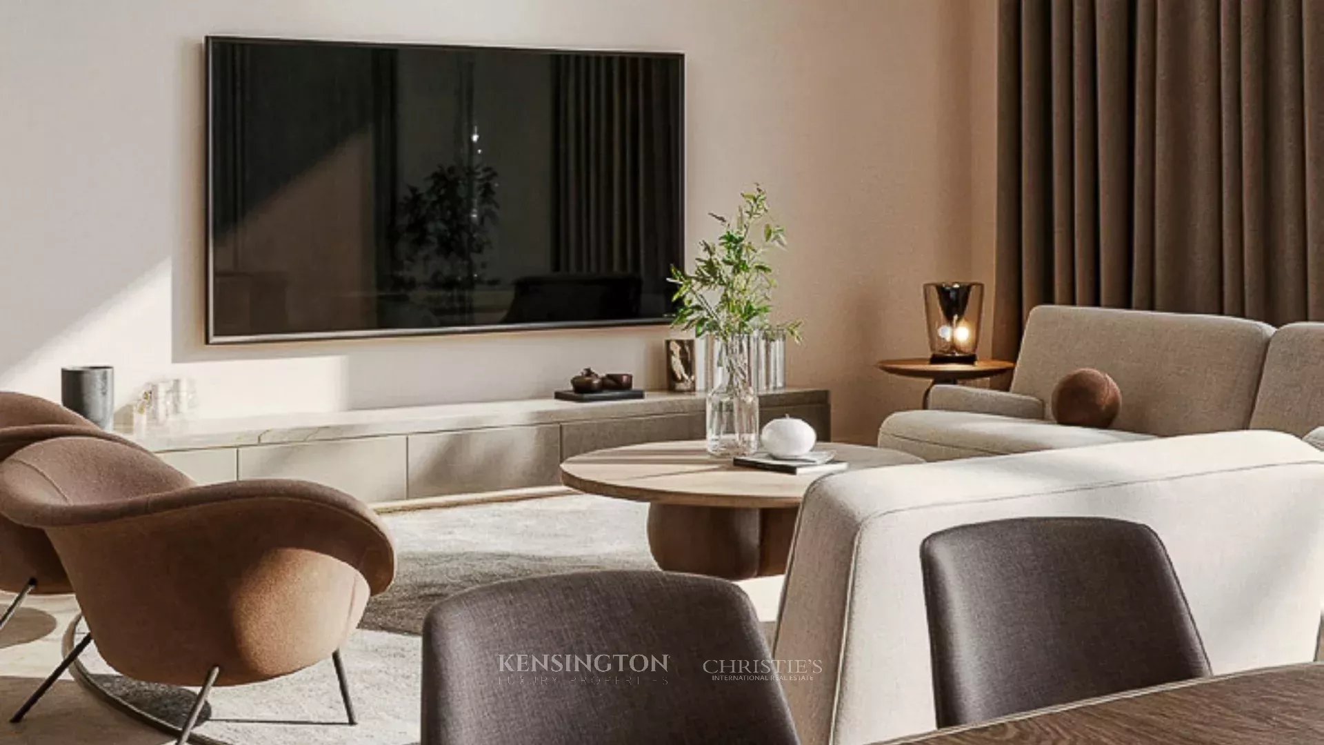 4 Bedroom Villa/Townhouse's Image 7