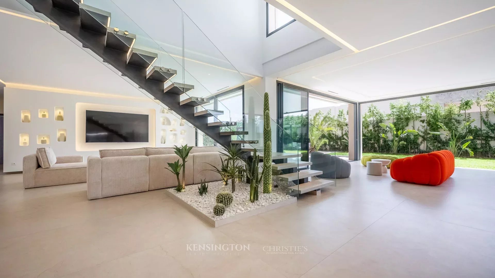 5 Bedroom Villa/Townhouse's Image 12