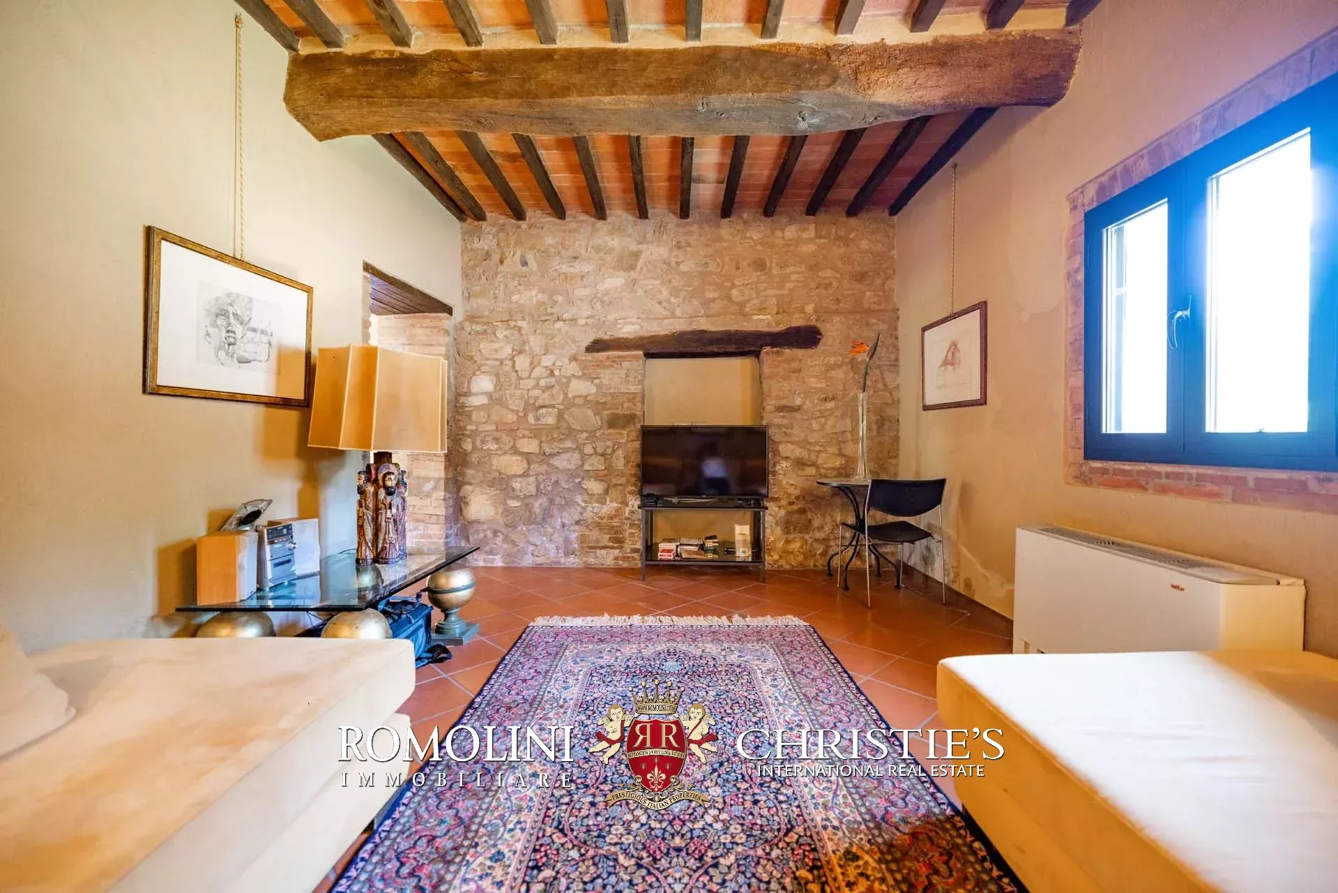 10 Bedroom Villa/Townhouse's Image 42