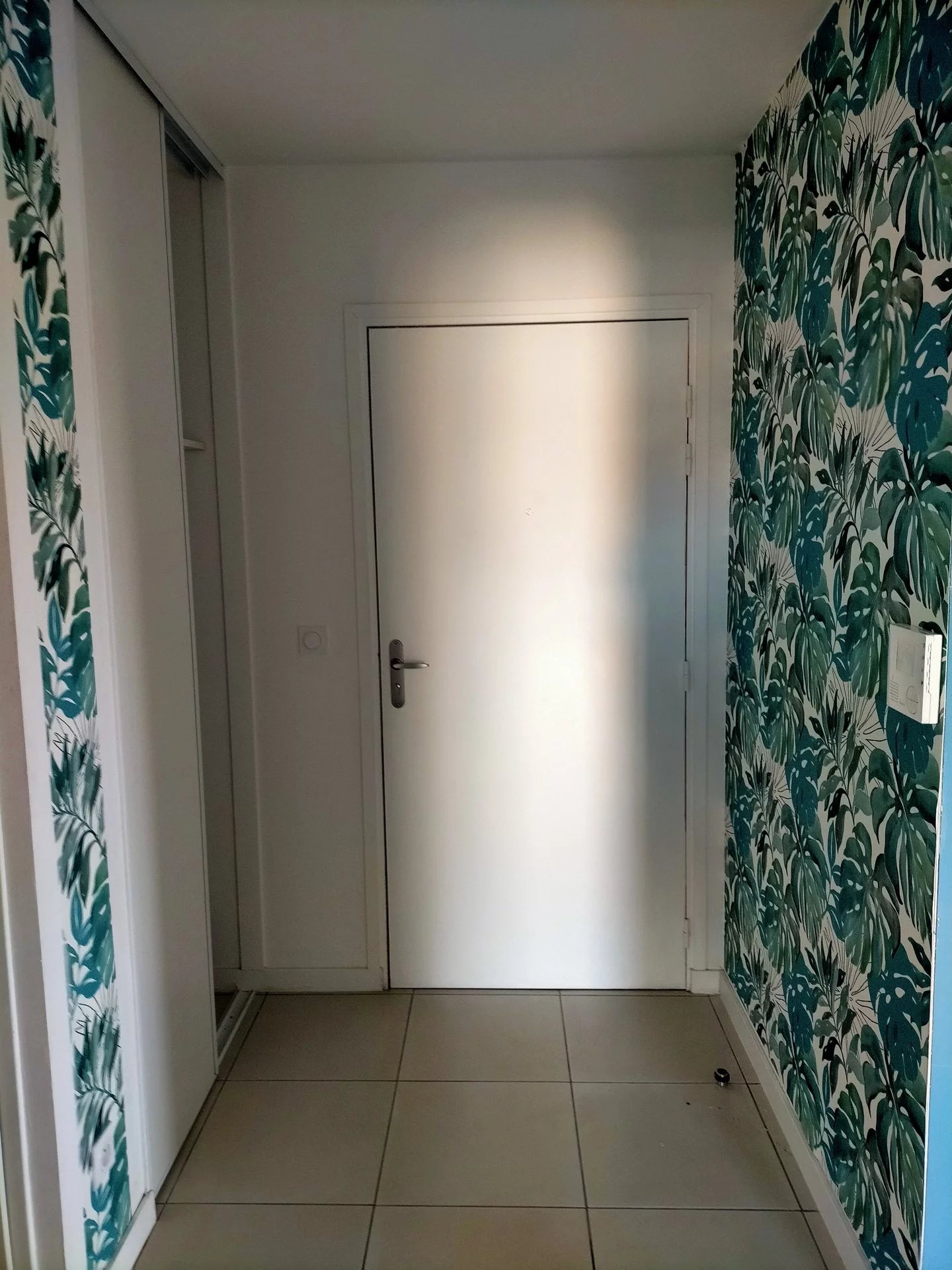 4798267 Location Lentilly