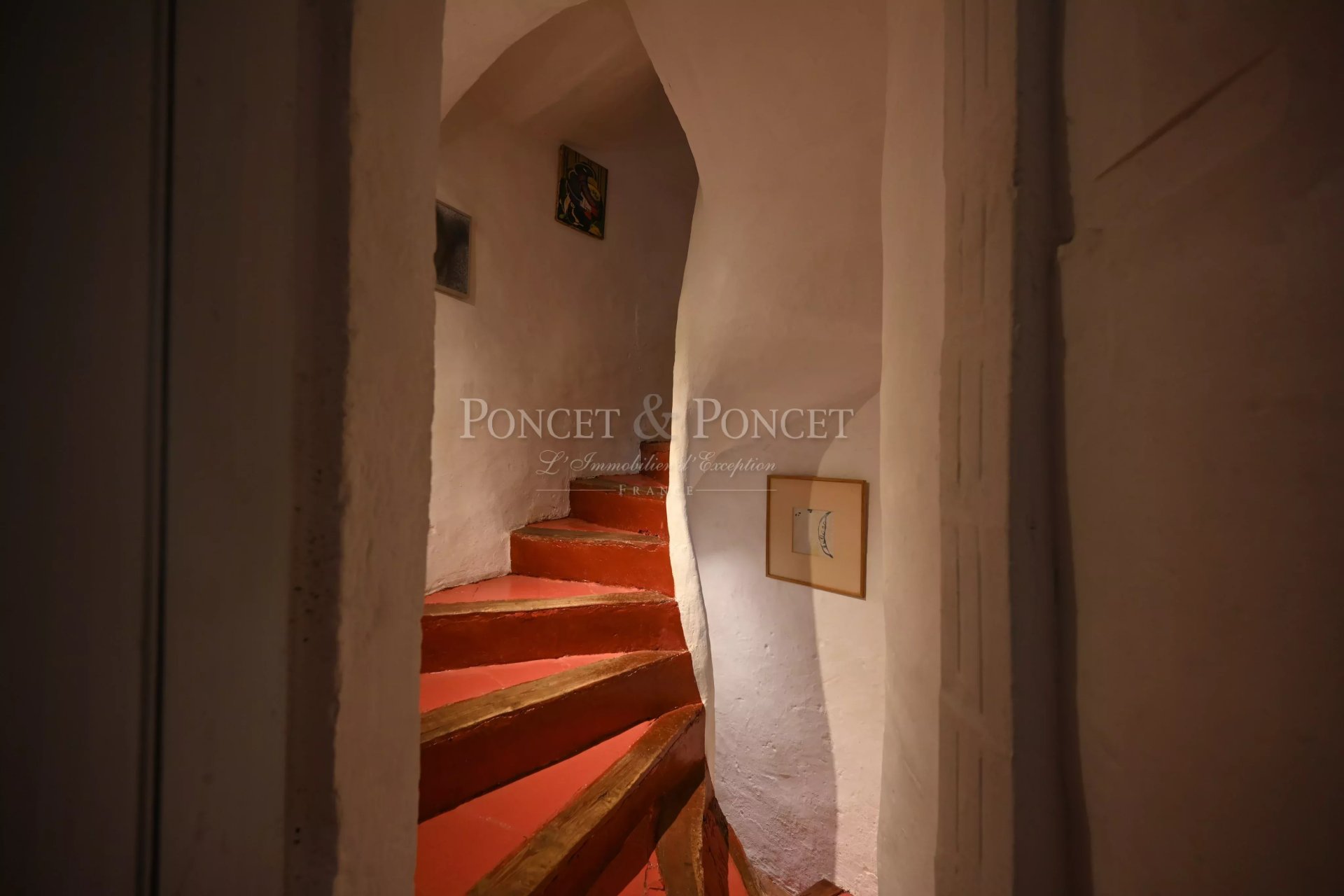 8 Bedroom Chateau's Image 12