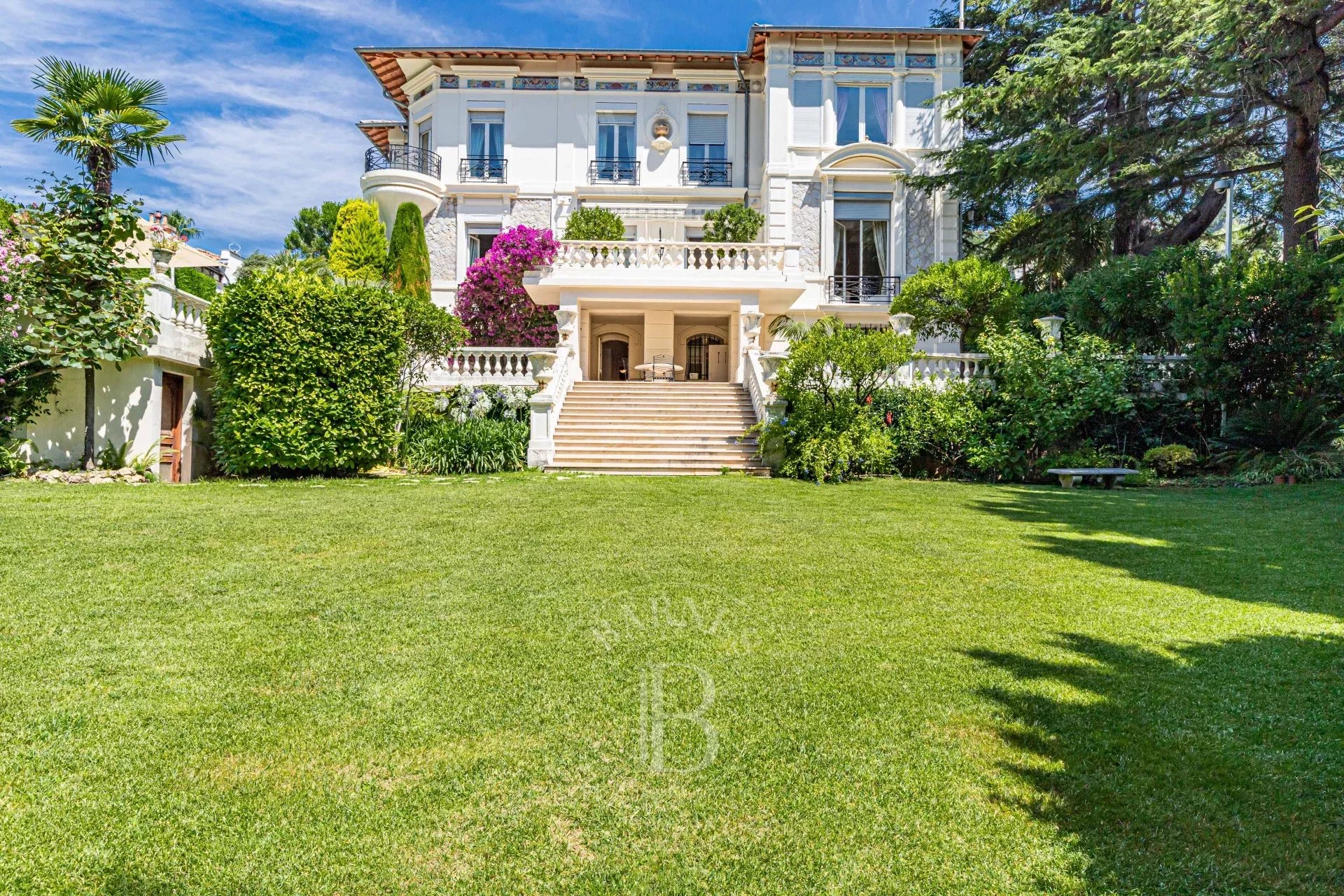 CANNES CALIFORNIE - HÔTEL PARTICULIER BELLE ÉPOQUE- VUE MER