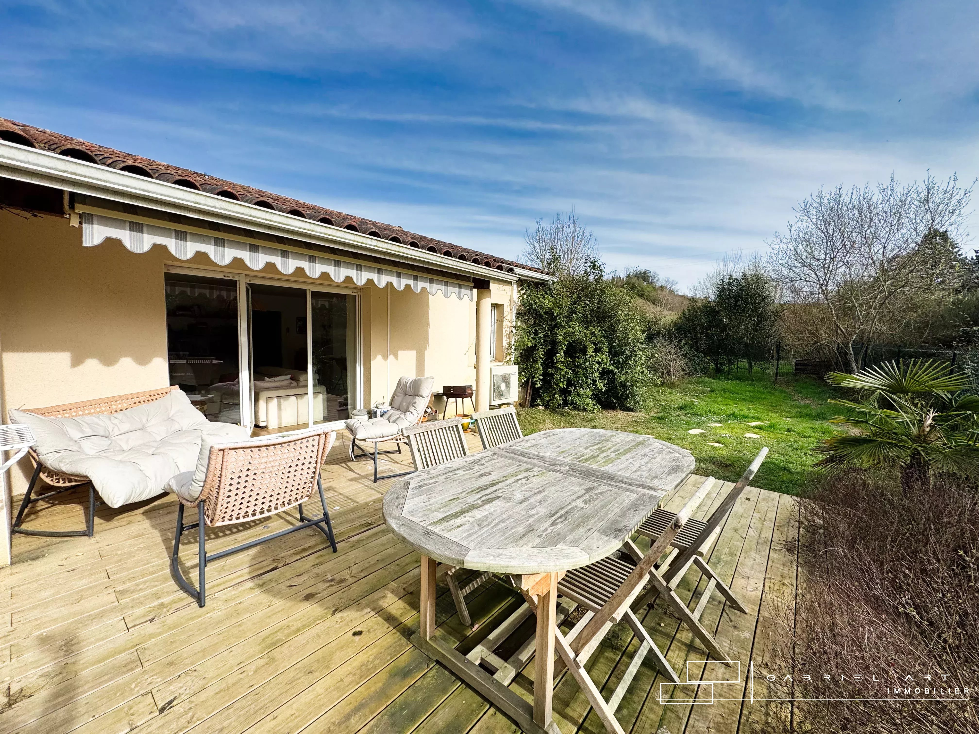 Agence immobilière de 