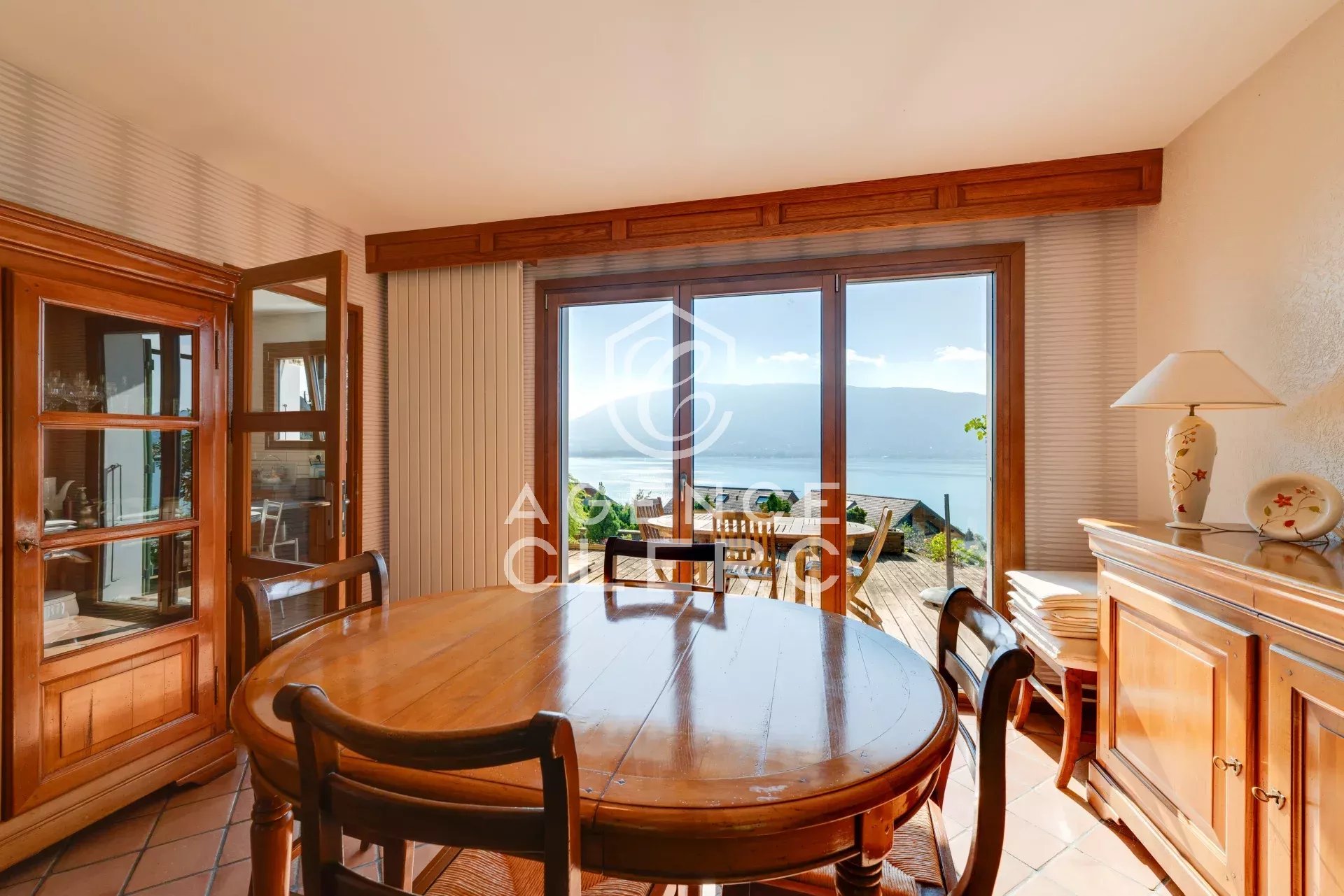 4 Bedroom Villa/Townhouse's Image 8